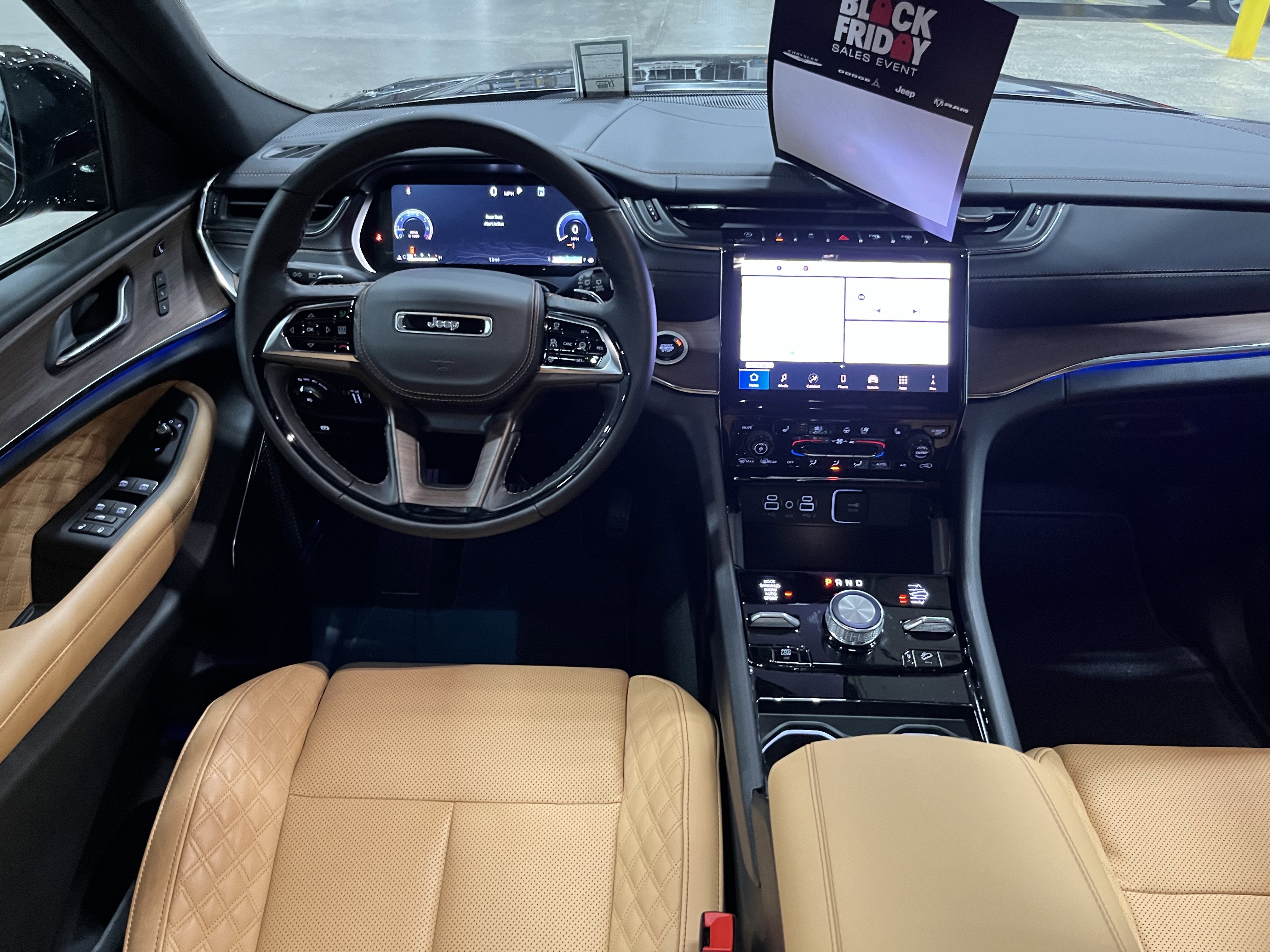 2025 Jeep Grand Cherokee GRAND CHEROKEE SUMMIT 4X4