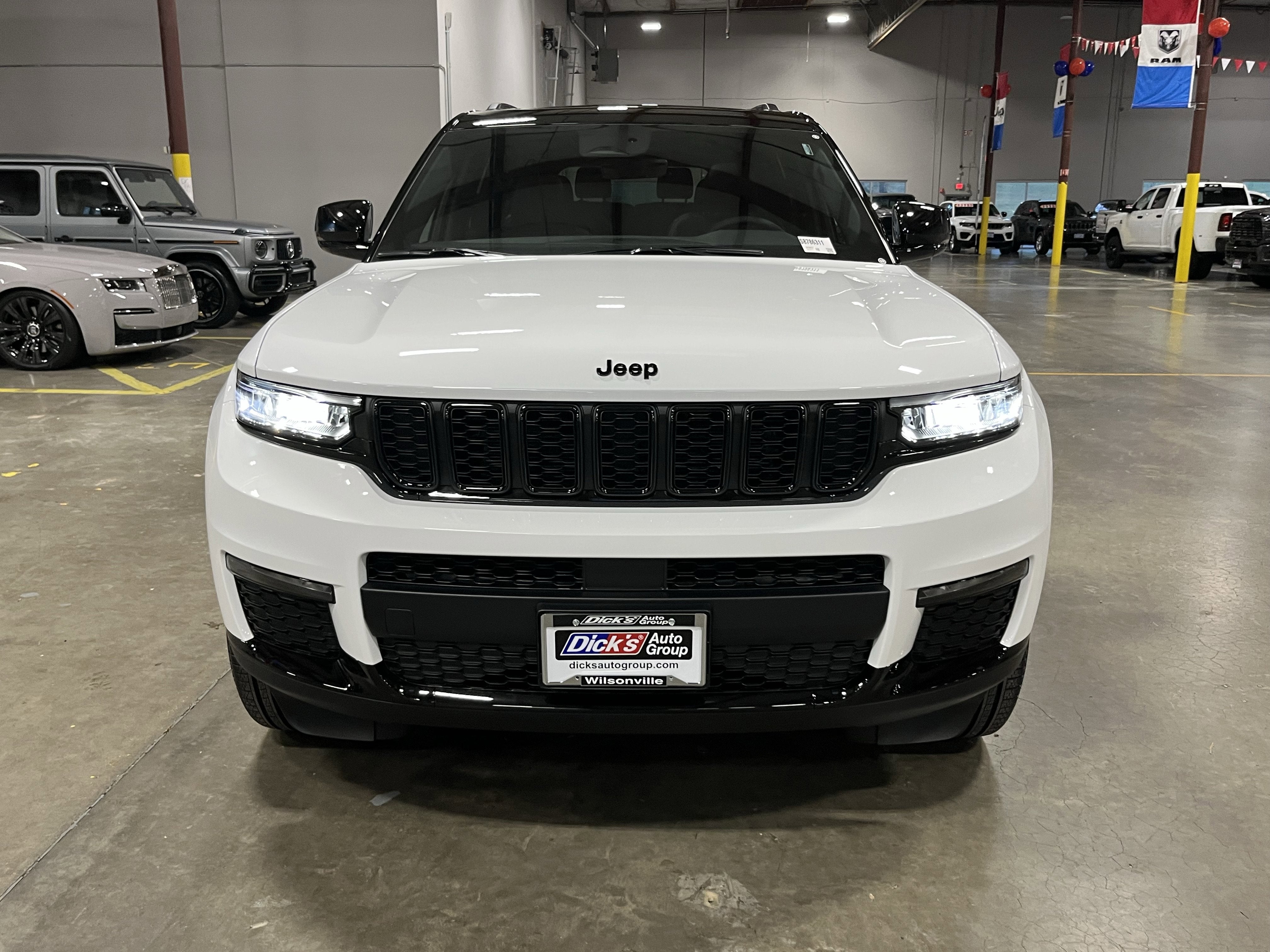 2025 Jeep Grand Cherokee GRAND CHEROKEE L LIMITED 4X4