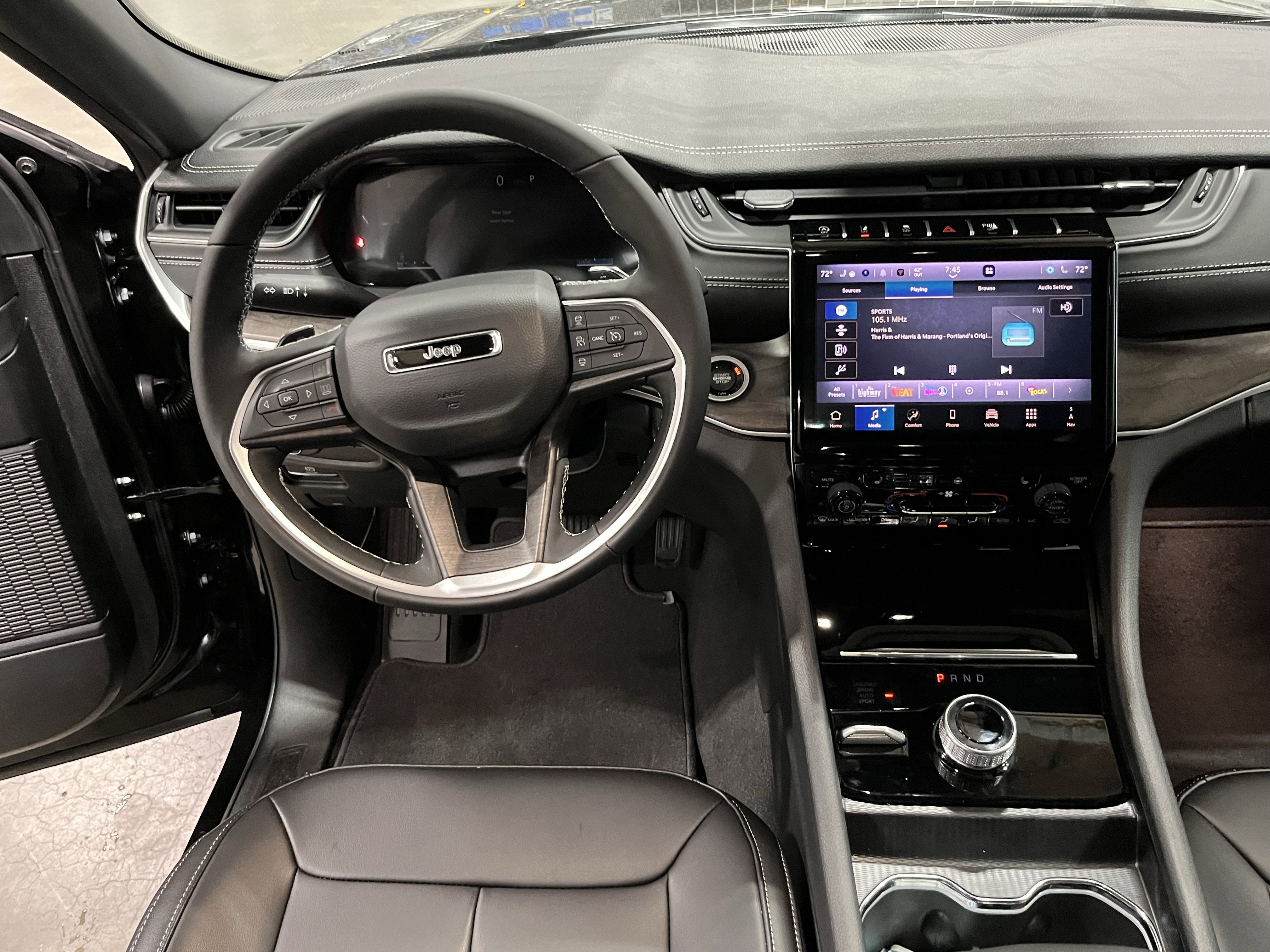 2025 Jeep Grand Cherokee GRAND CHEROKEE L LIMITED 4X4