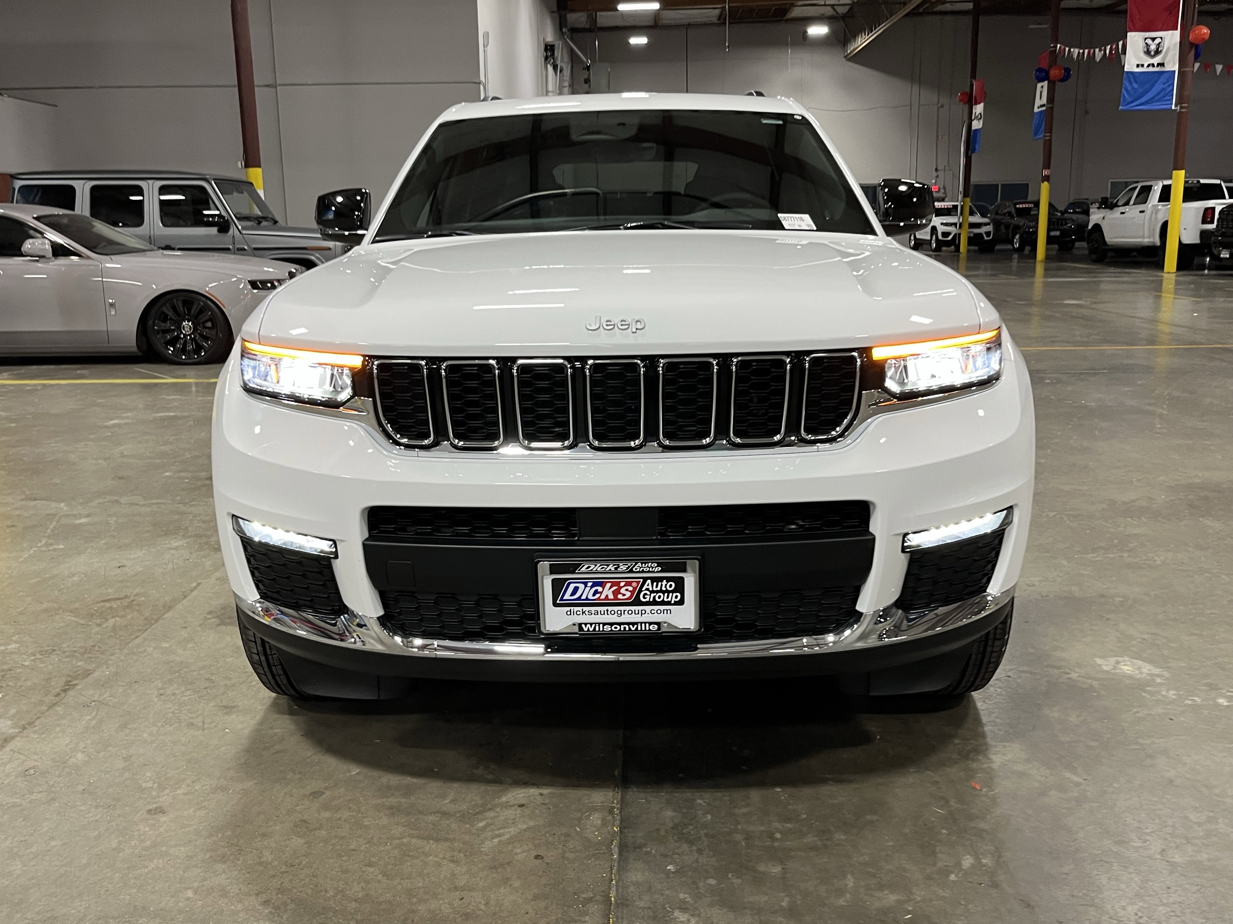 2025 Jeep Grand Cherokee GRAND CHEROKEE L LIMITED 4X4