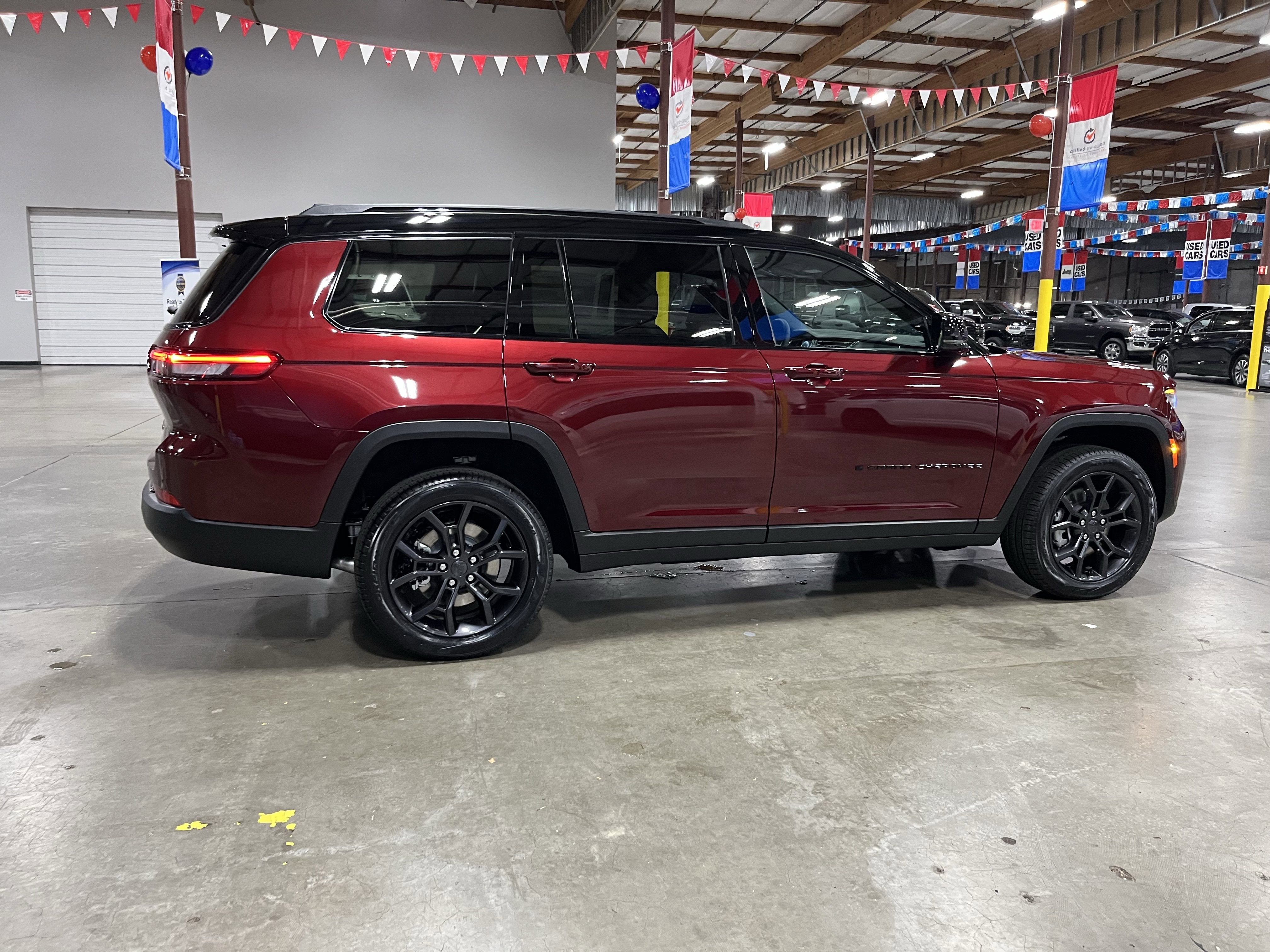 2025 Jeep Grand Cherokee GRAND CHEROKEE L LIMITED 4X4