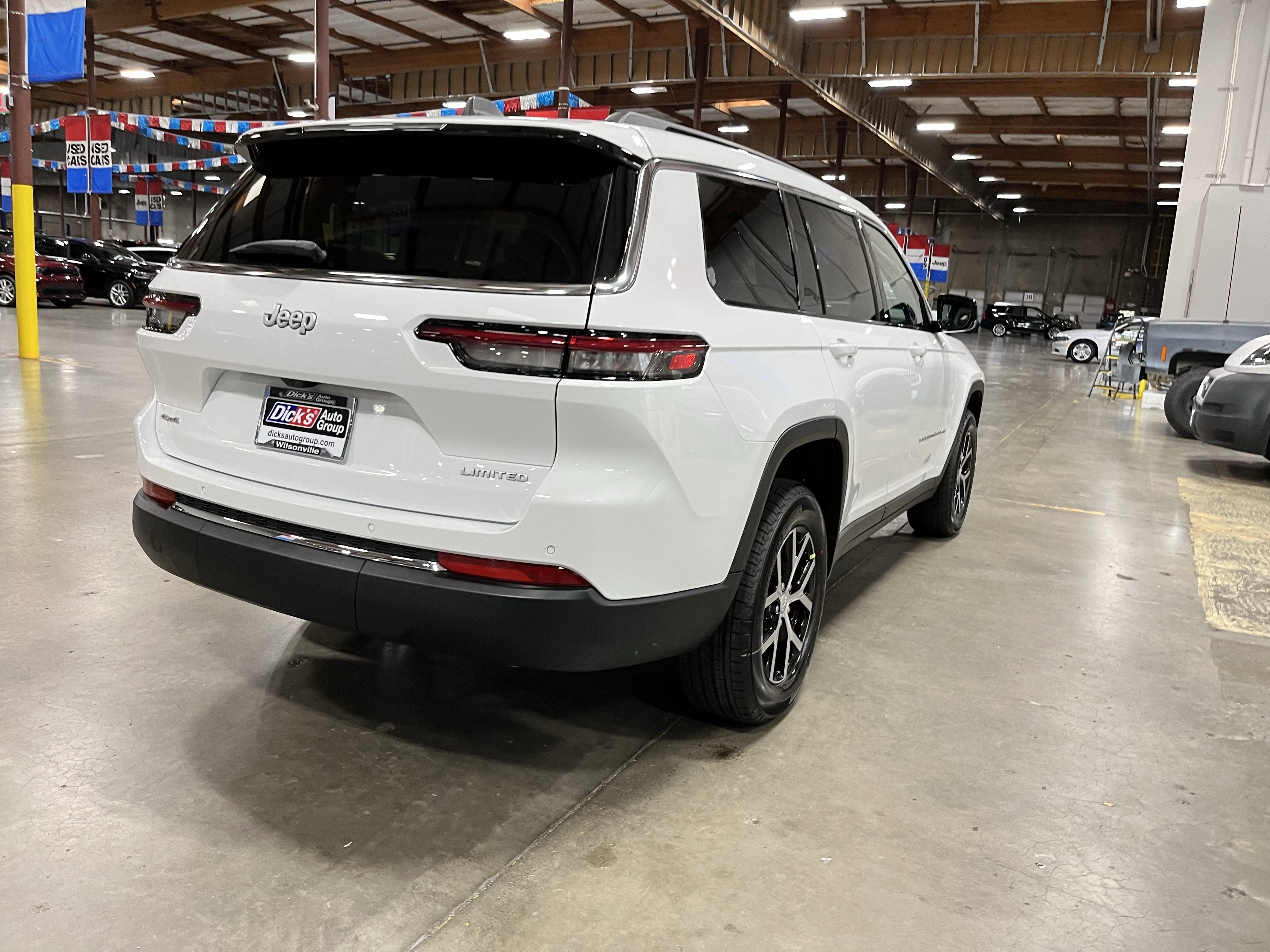 2025 Jeep Grand Cherokee GRAND CHEROKEE L LIMITED 4X4