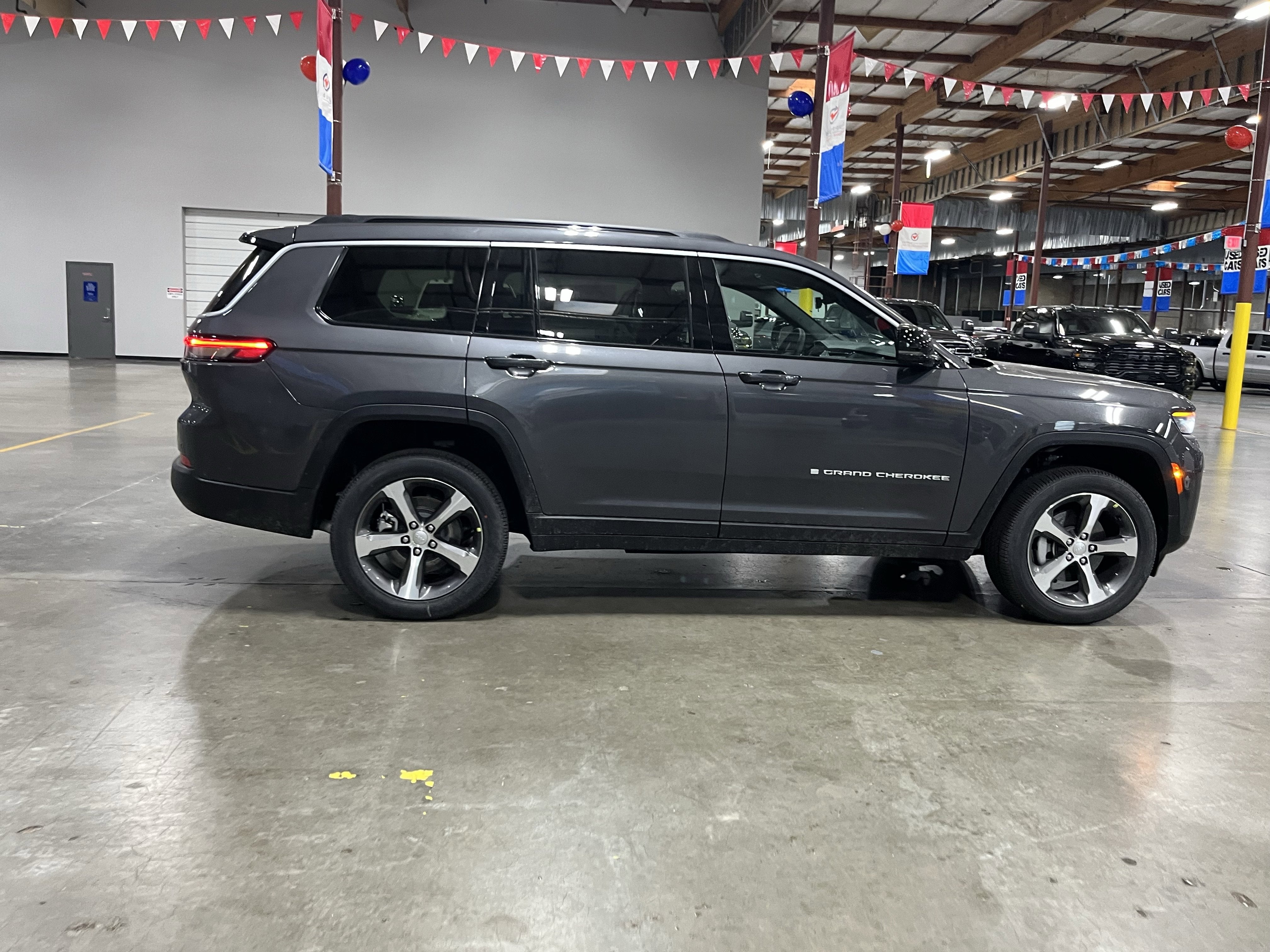 2026 Jeep Grand Cherokee GRAND CHEROKEE L LIMITED 4X4