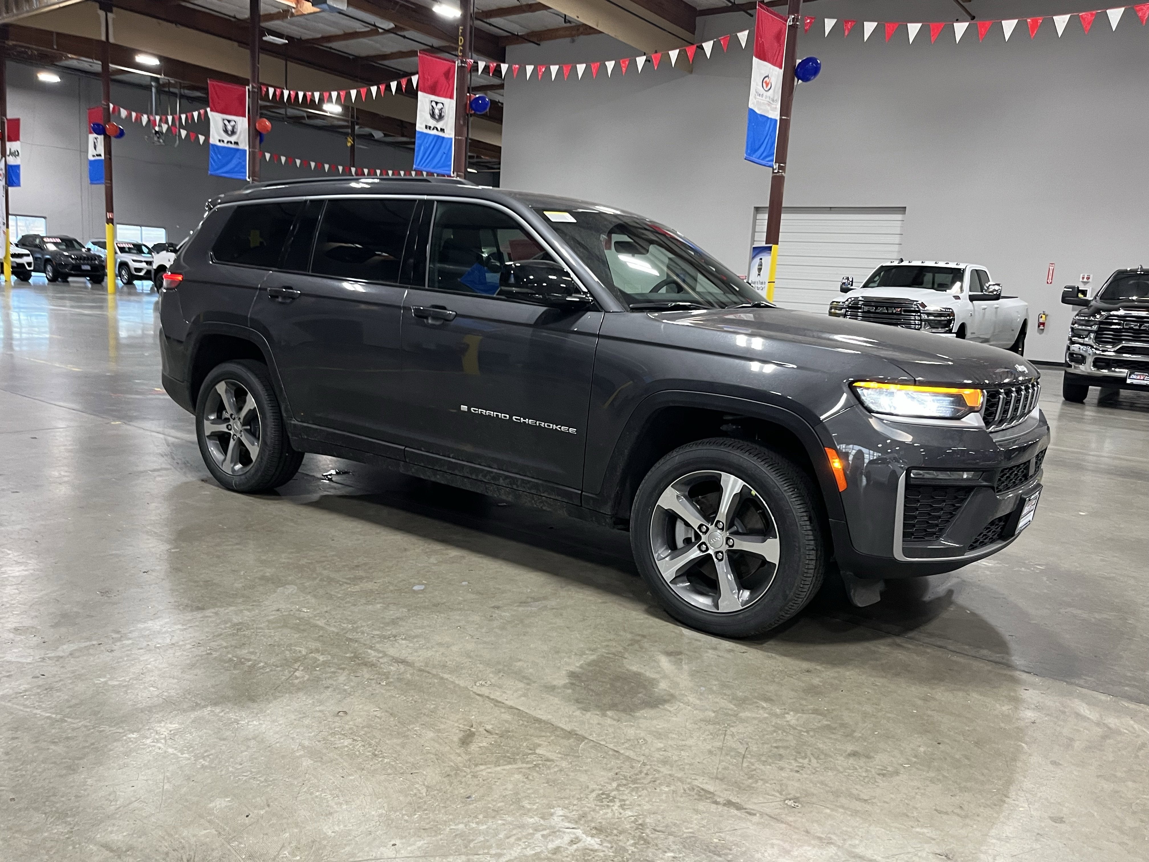 2026 Jeep Grand Cherokee GRAND CHEROKEE L LIMITED 4X4