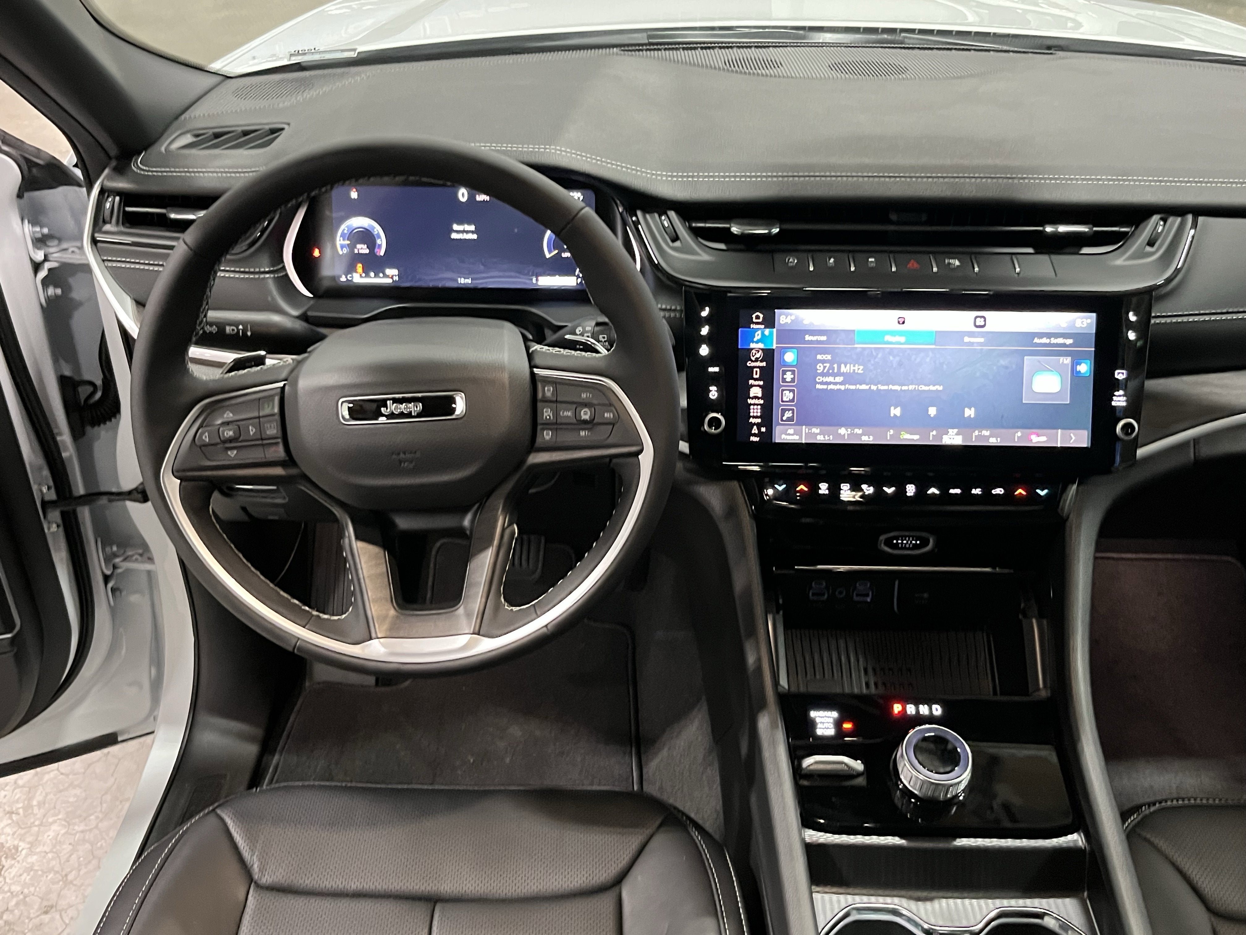 2026 Jeep Grand Cherokee GRAND CHEROKEE L LIMITED RESERVE 4X4