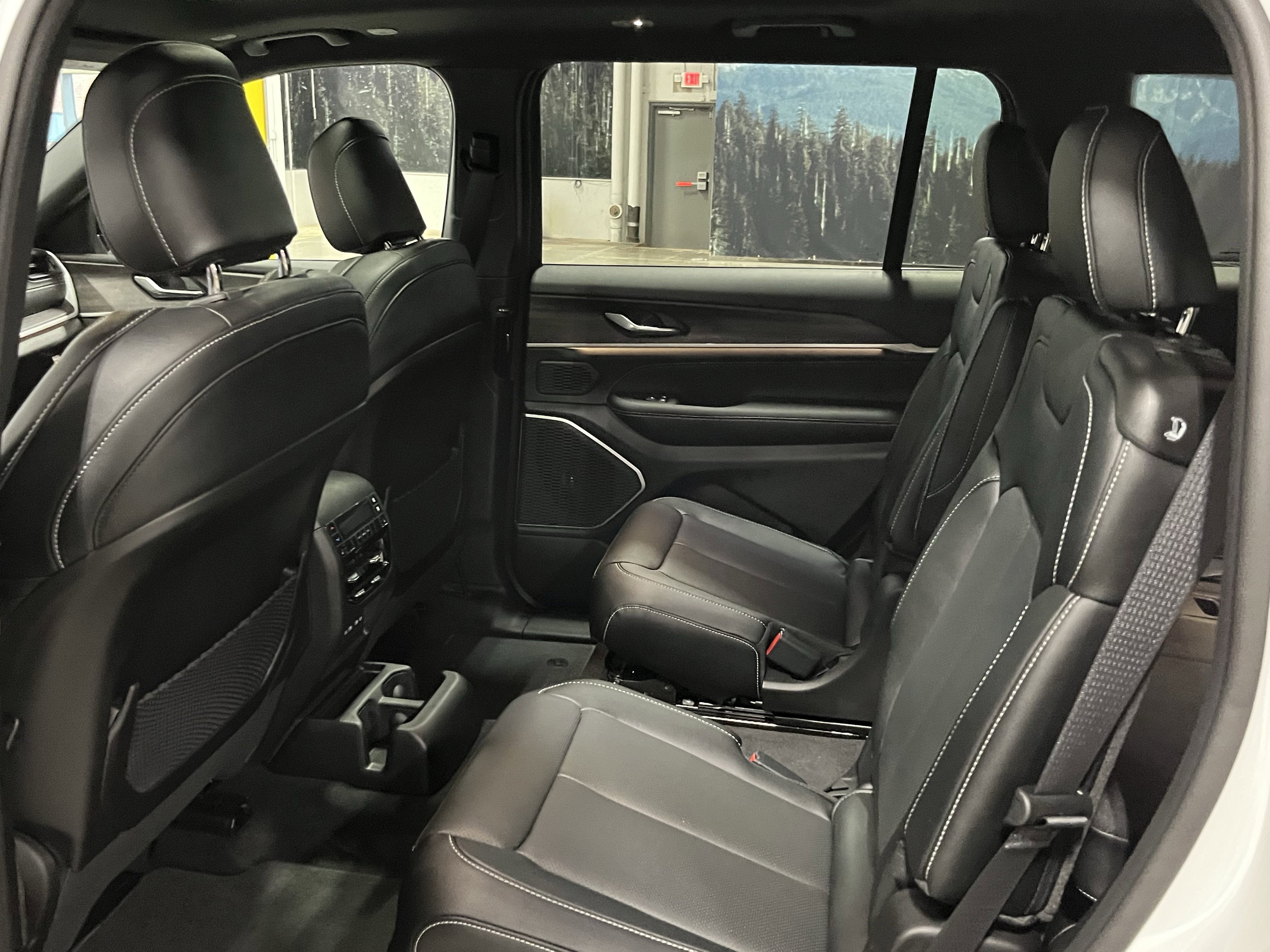 2026 Jeep Grand Cherokee GRAND CHEROKEE L LIMITED RESERVE 4X4