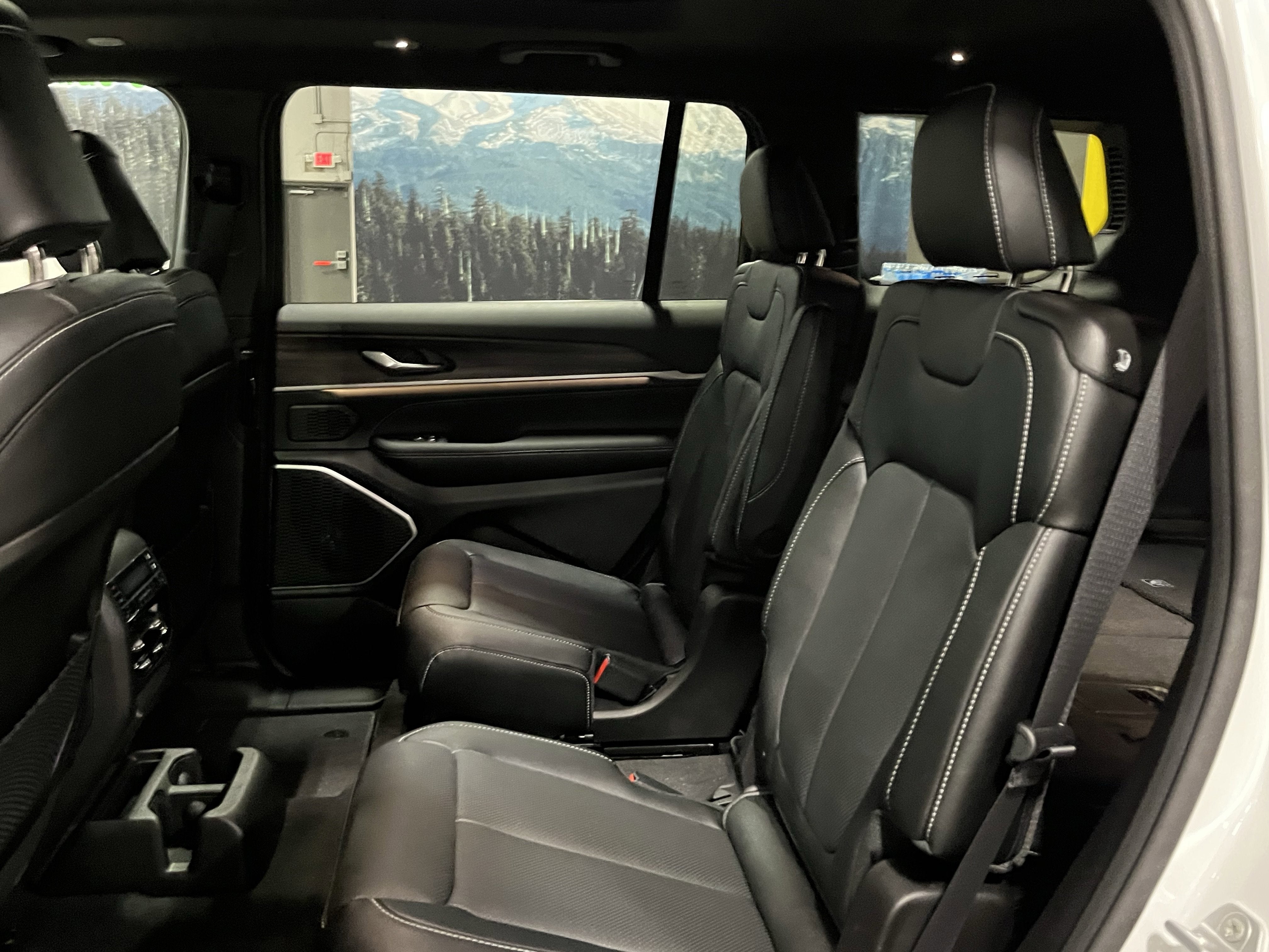 2026 Jeep Grand Cherokee GRAND CHEROKEE L LIMITED RESERVE 4X4