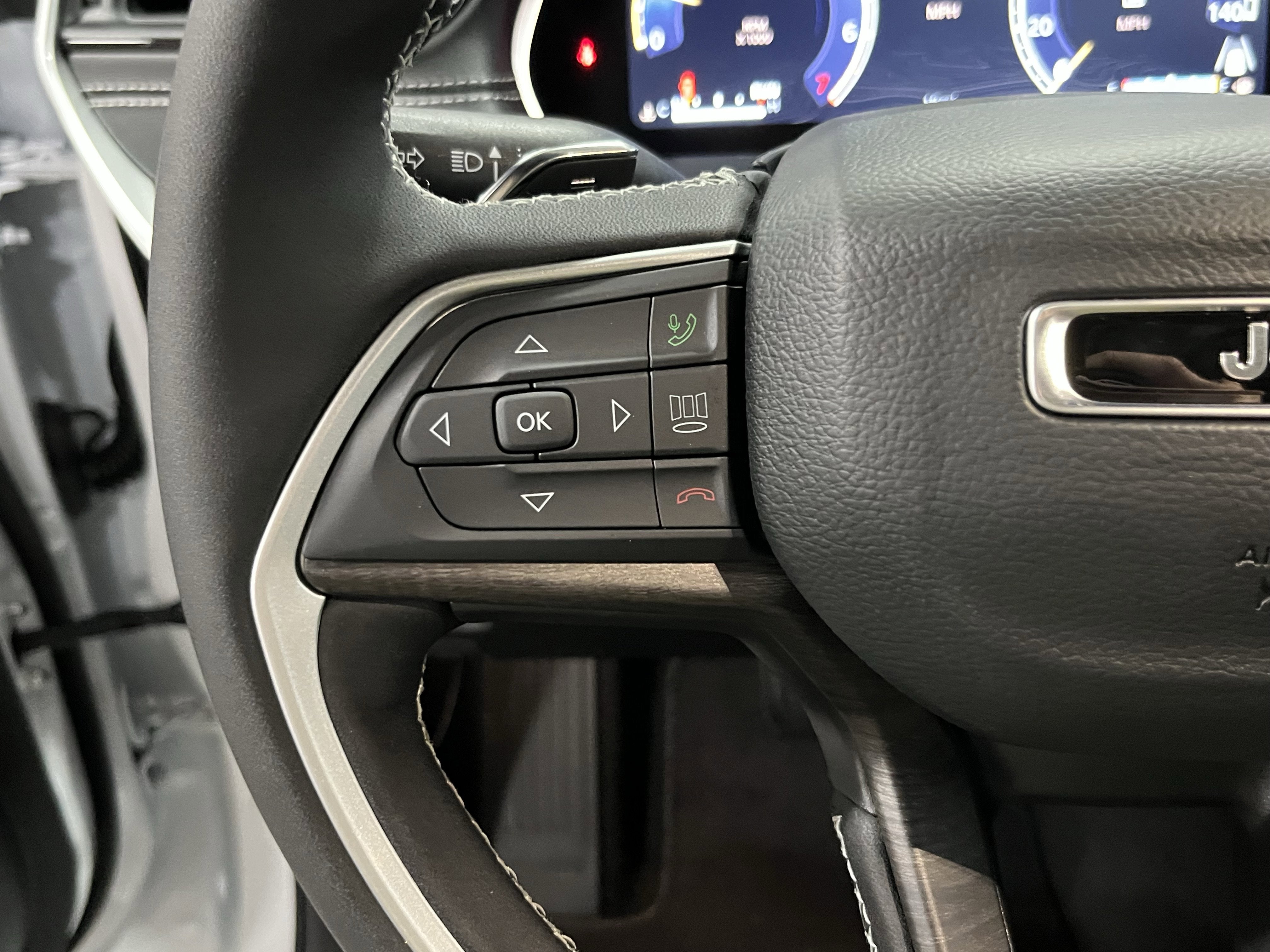 2026 Jeep Grand Cherokee GRAND CHEROKEE L LIMITED RESERVE 4X4