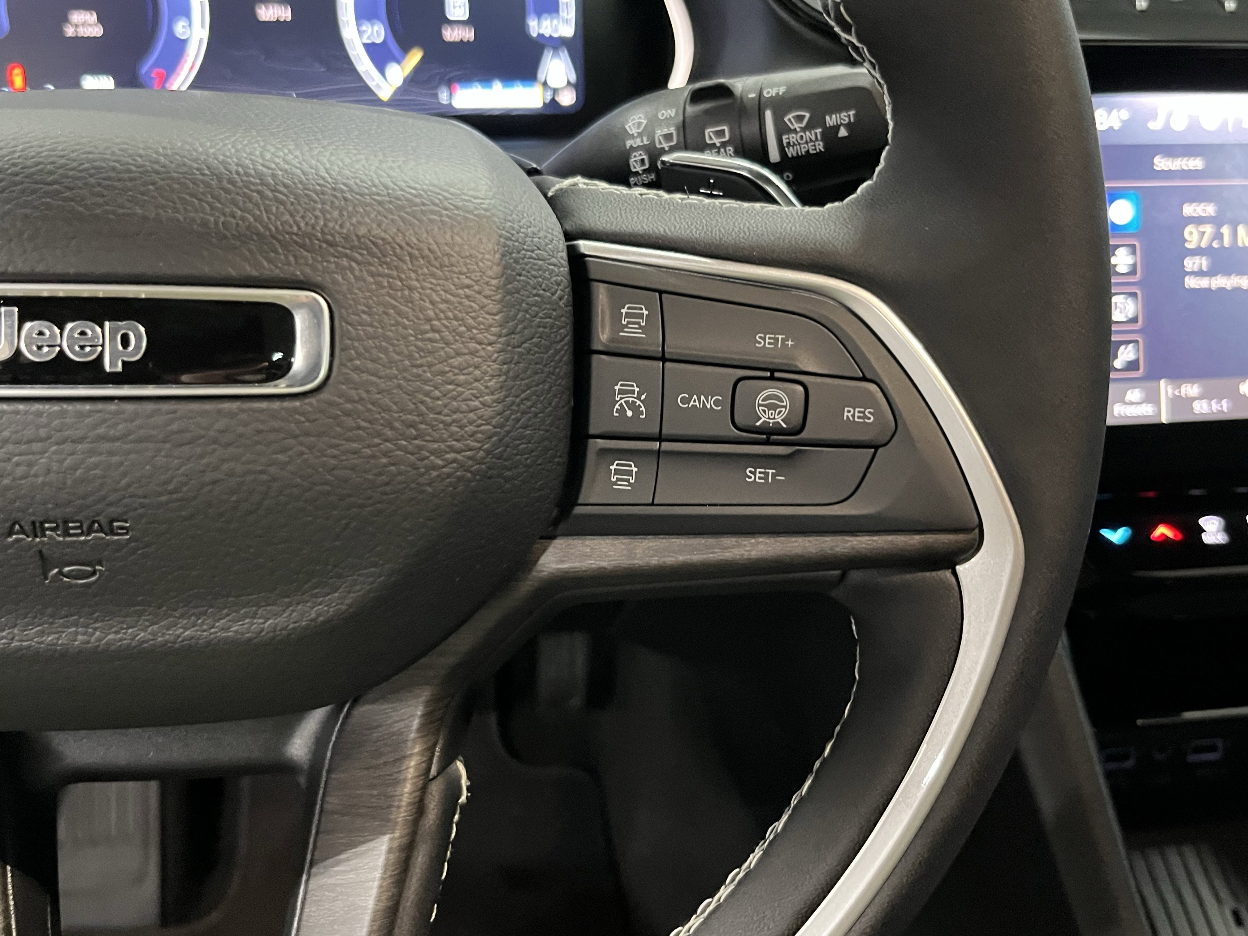 2026 Jeep Grand Cherokee GRAND CHEROKEE L LIMITED RESERVE 4X4