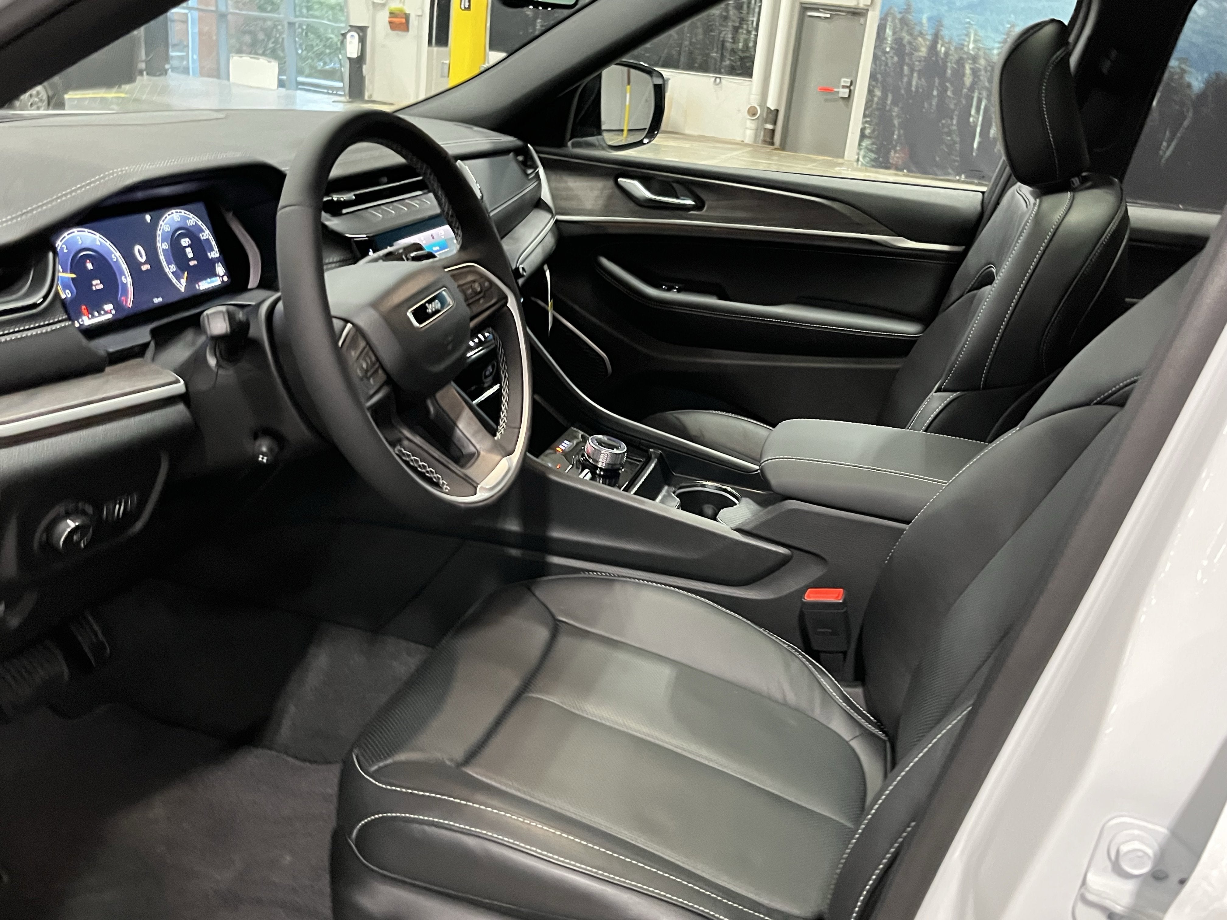 2026 Jeep Grand Cherokee GRAND CHEROKEE L LIMITED RESERVE 4X4