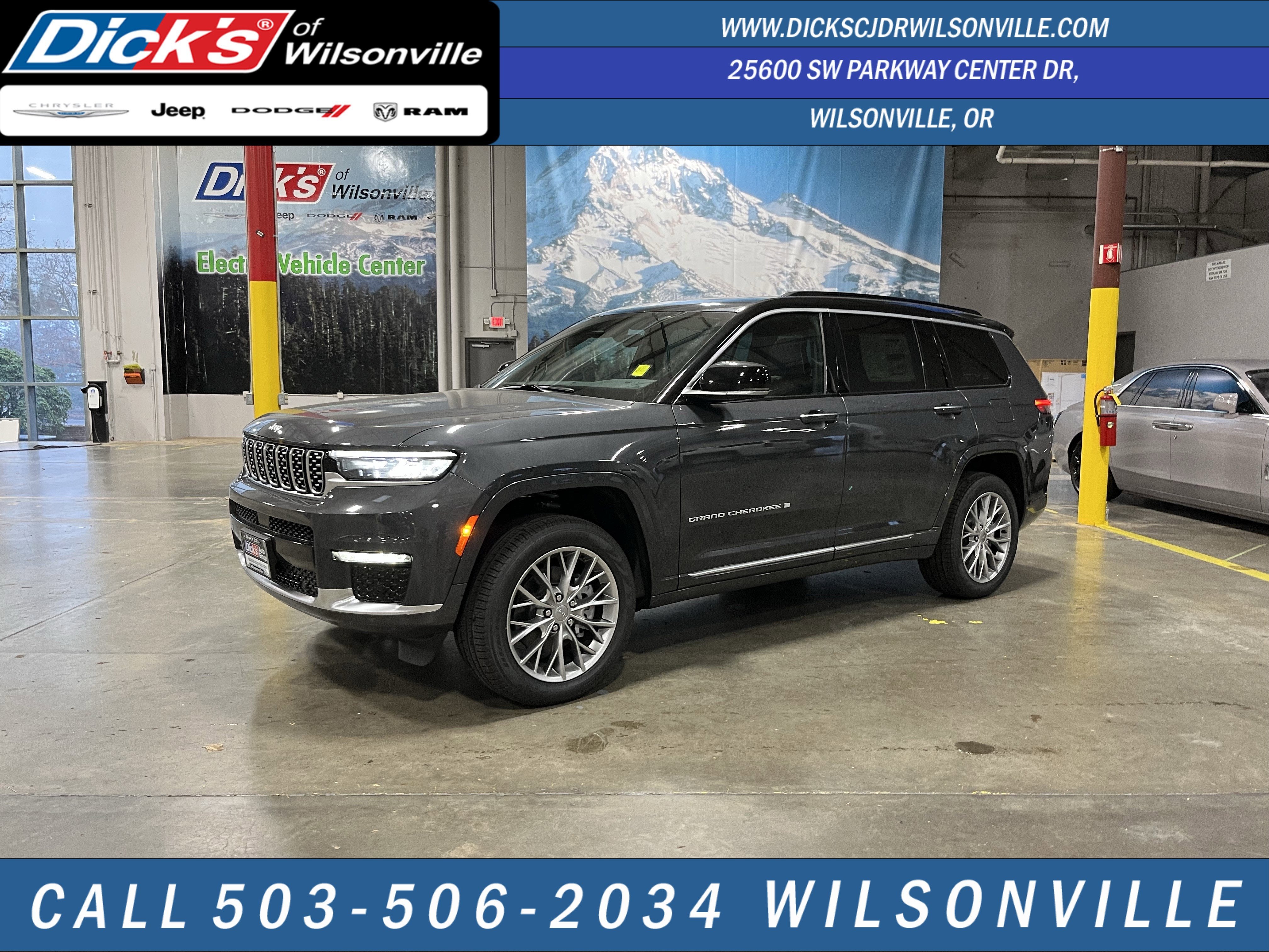 2025 Jeep Grand Cherokee GRAND CHEROKEE L SUMMIT 4X4