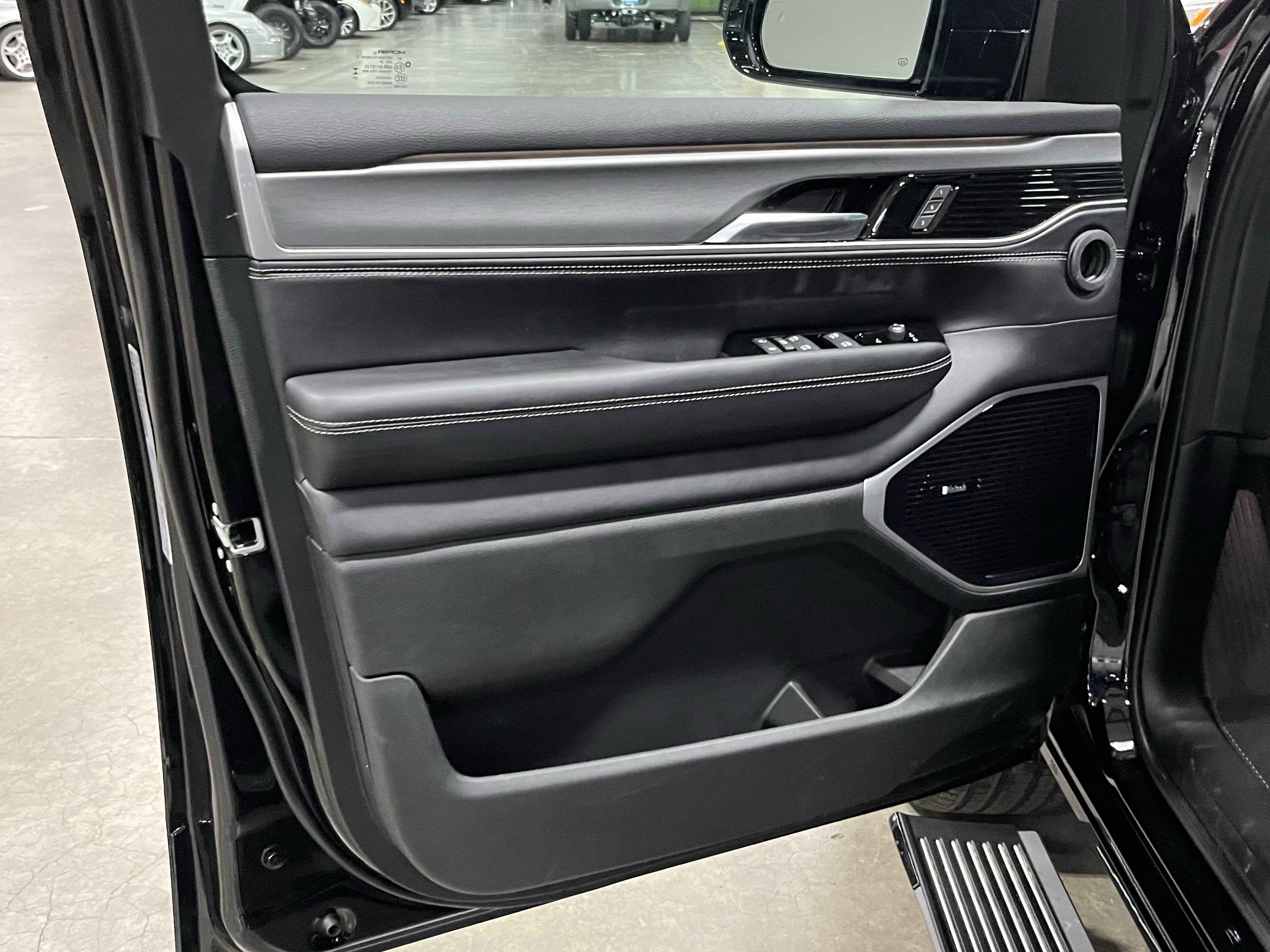 2026 Jeep Grand Wagoneer GRAND WAGONEER LIMITED RESERVE 4X4