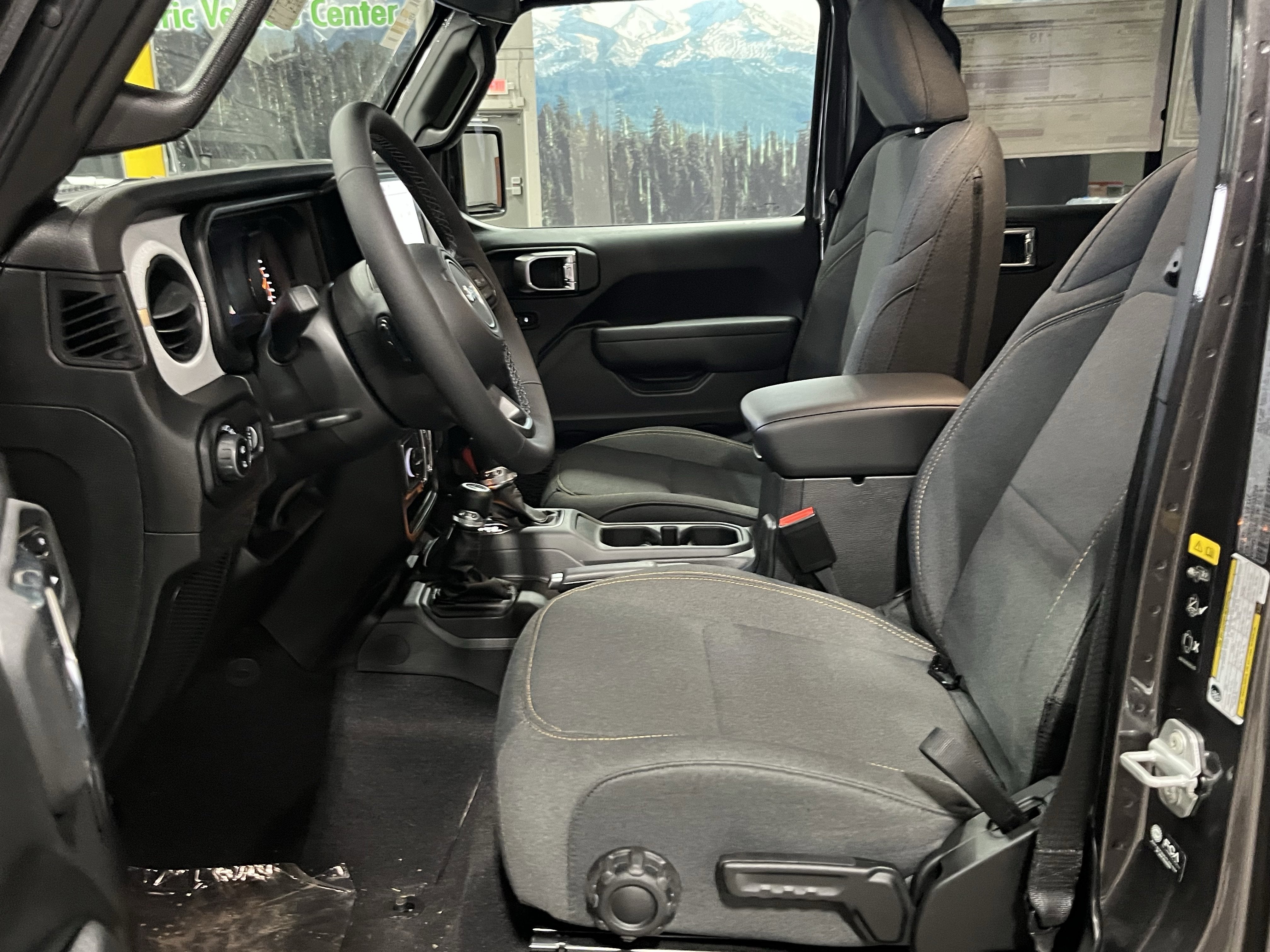 2025 Jeep Gladiator GLADIATOR SPORT S 4X4