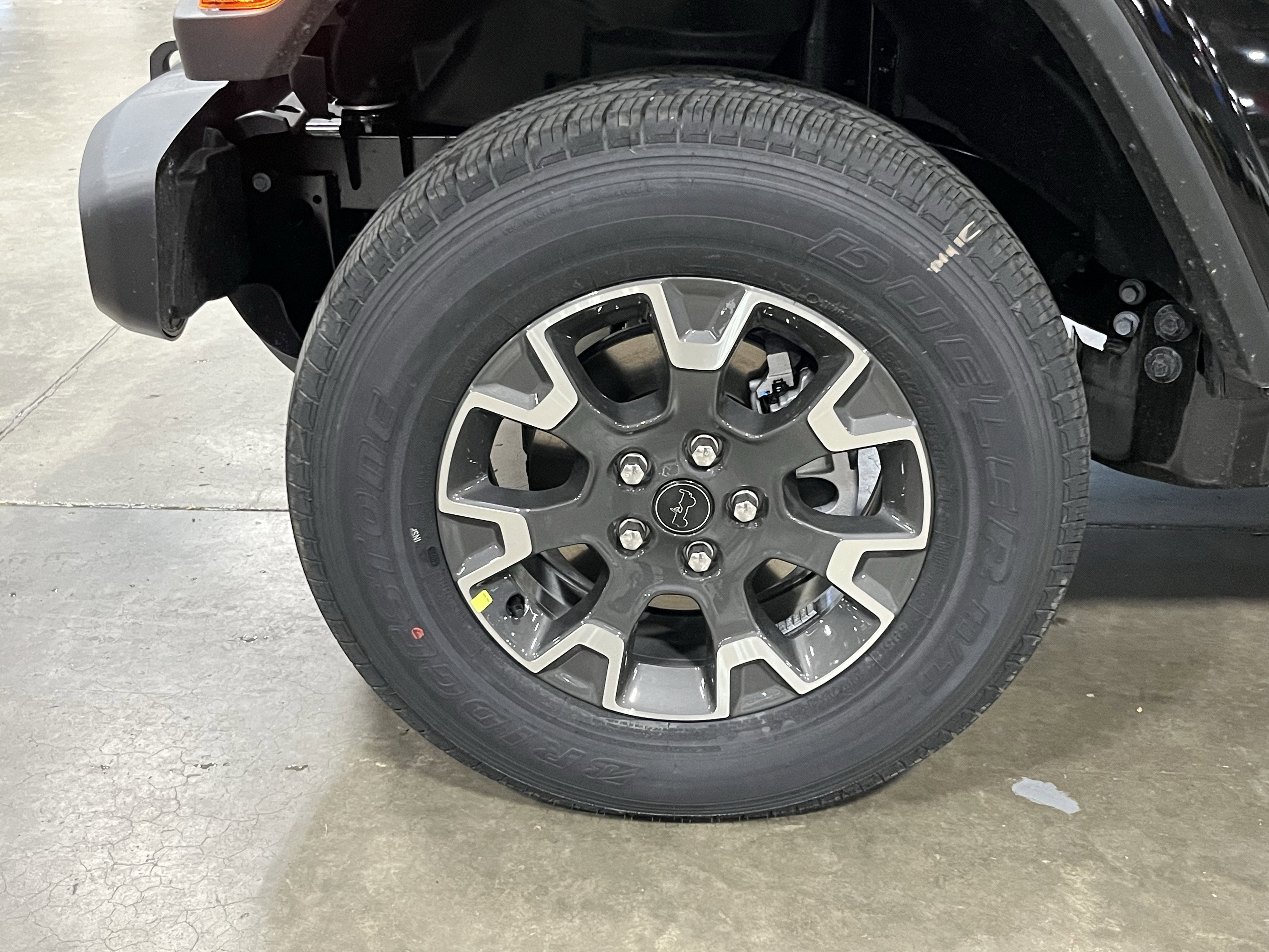 2026 Jeep Gladiator GLADIATOR SAHARA 4X4