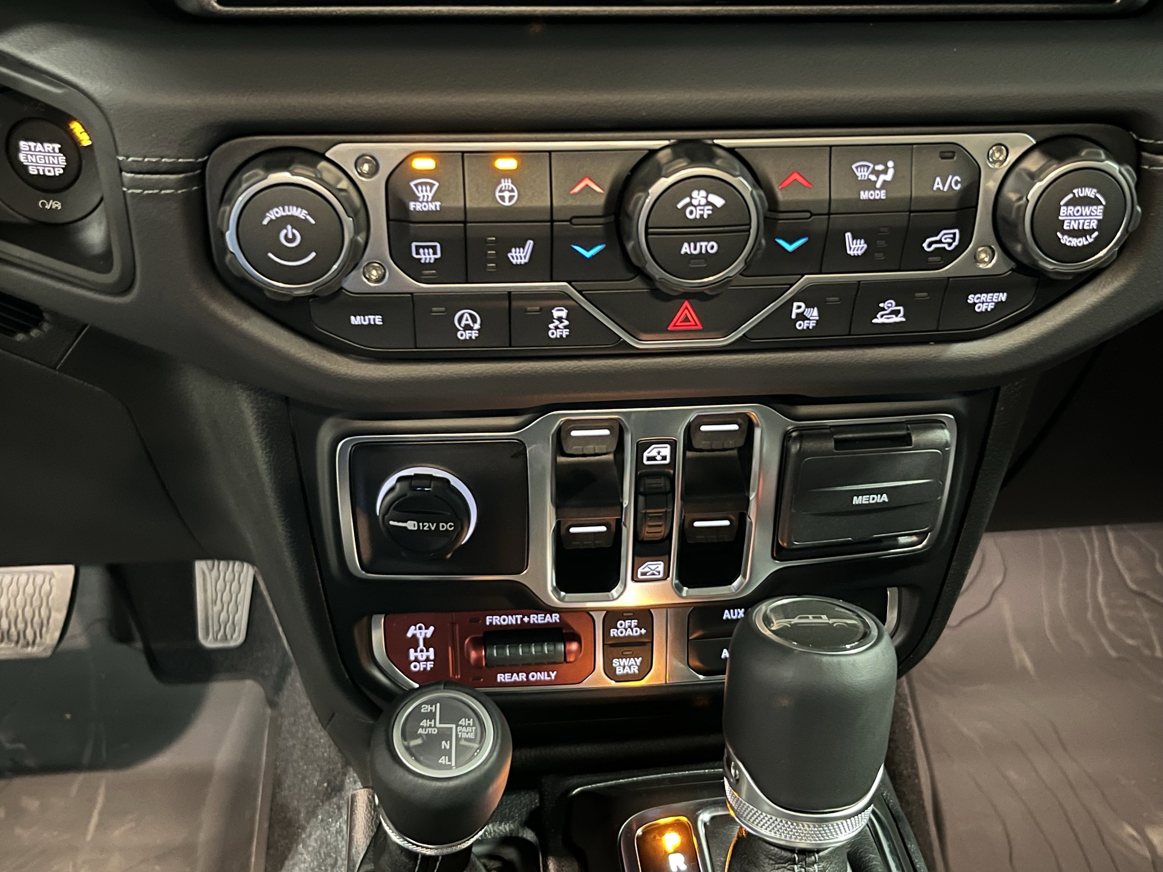 2026 Jeep Gladiator GLADIATOR RUBICON X 4X4