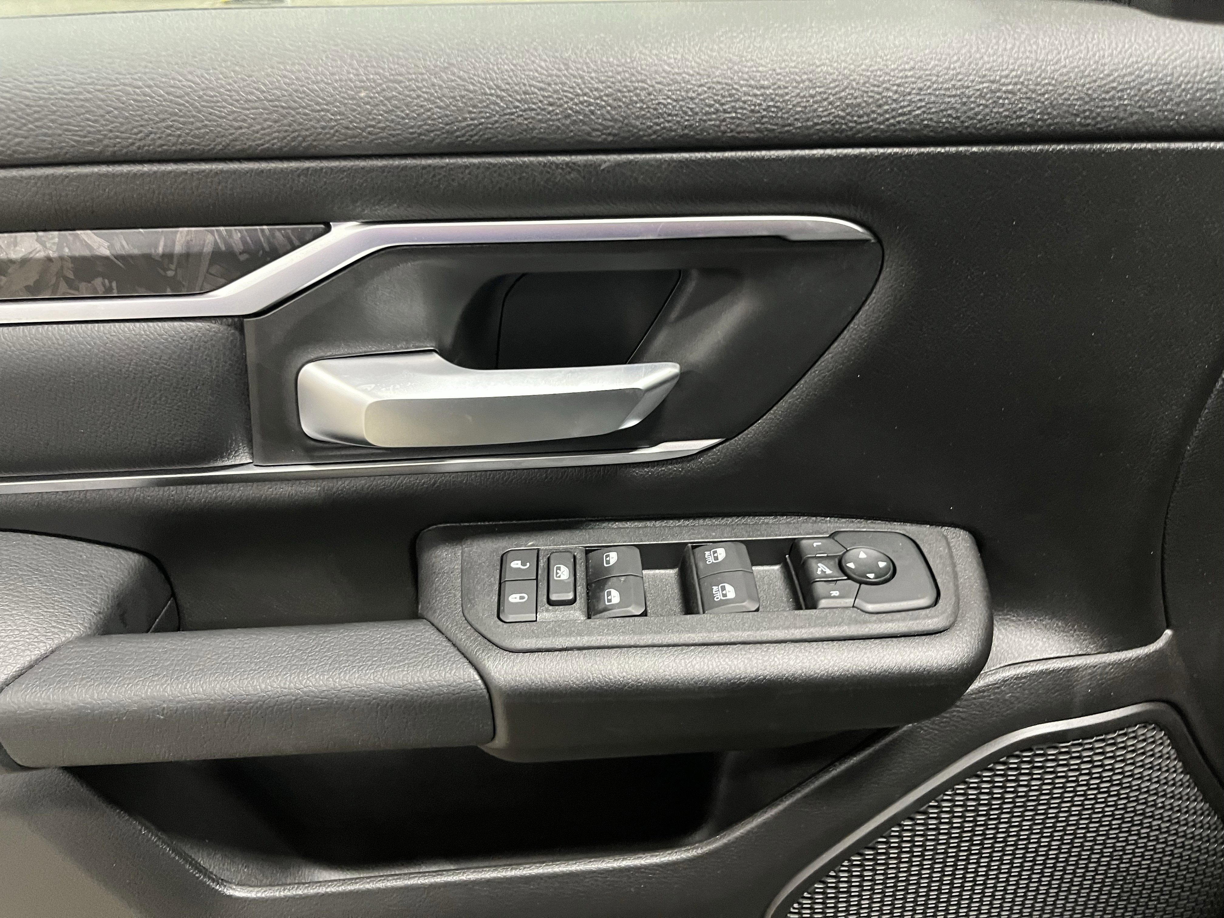 2025 RAM Ram 1500 RAM 1500 BIG HORN CREW CAB 4X4 5'7' BOX