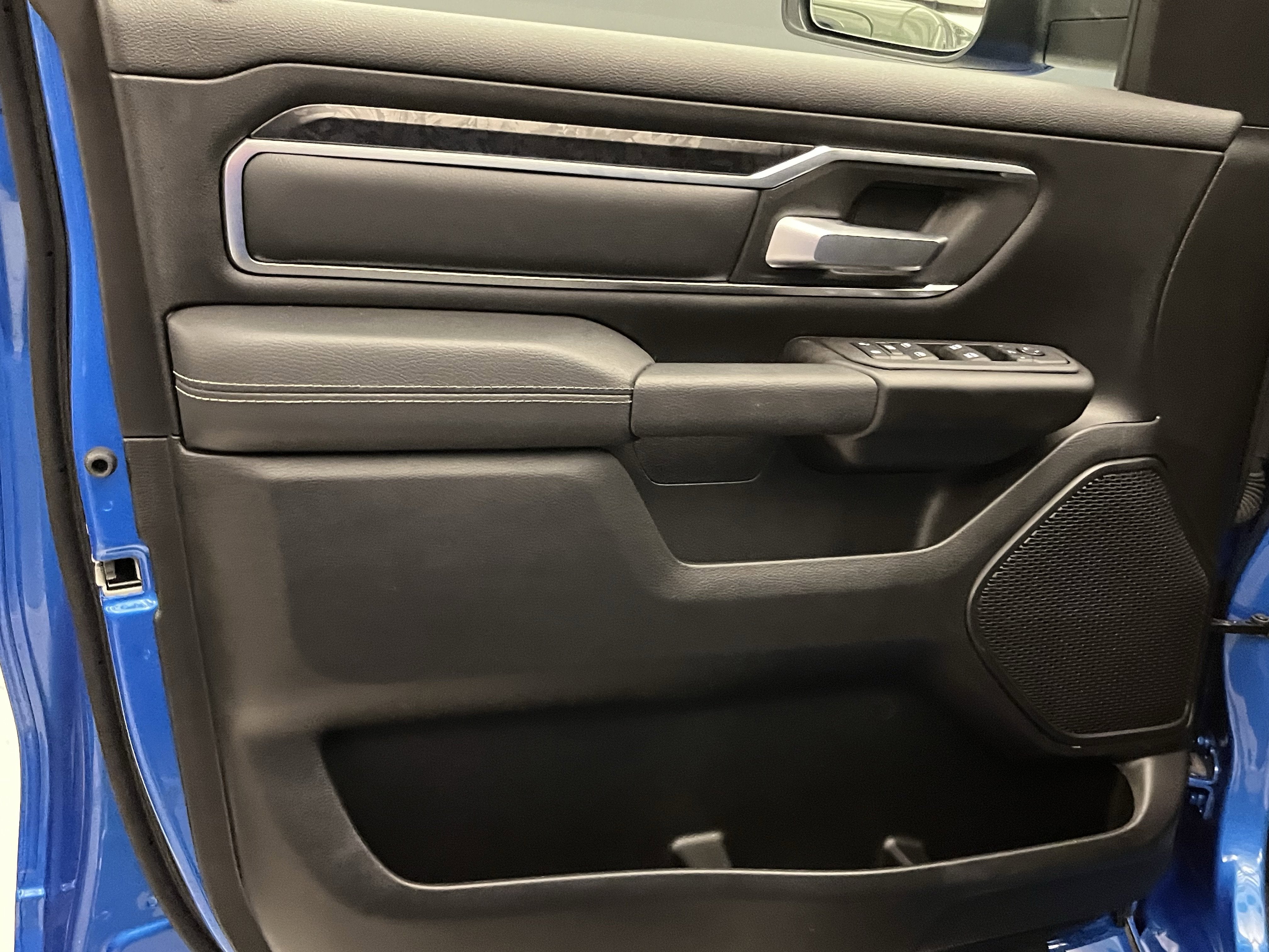 2025 RAM Ram 1500 RAM 1500 BIG HORN CREW CAB 4X4 5'7' BOX