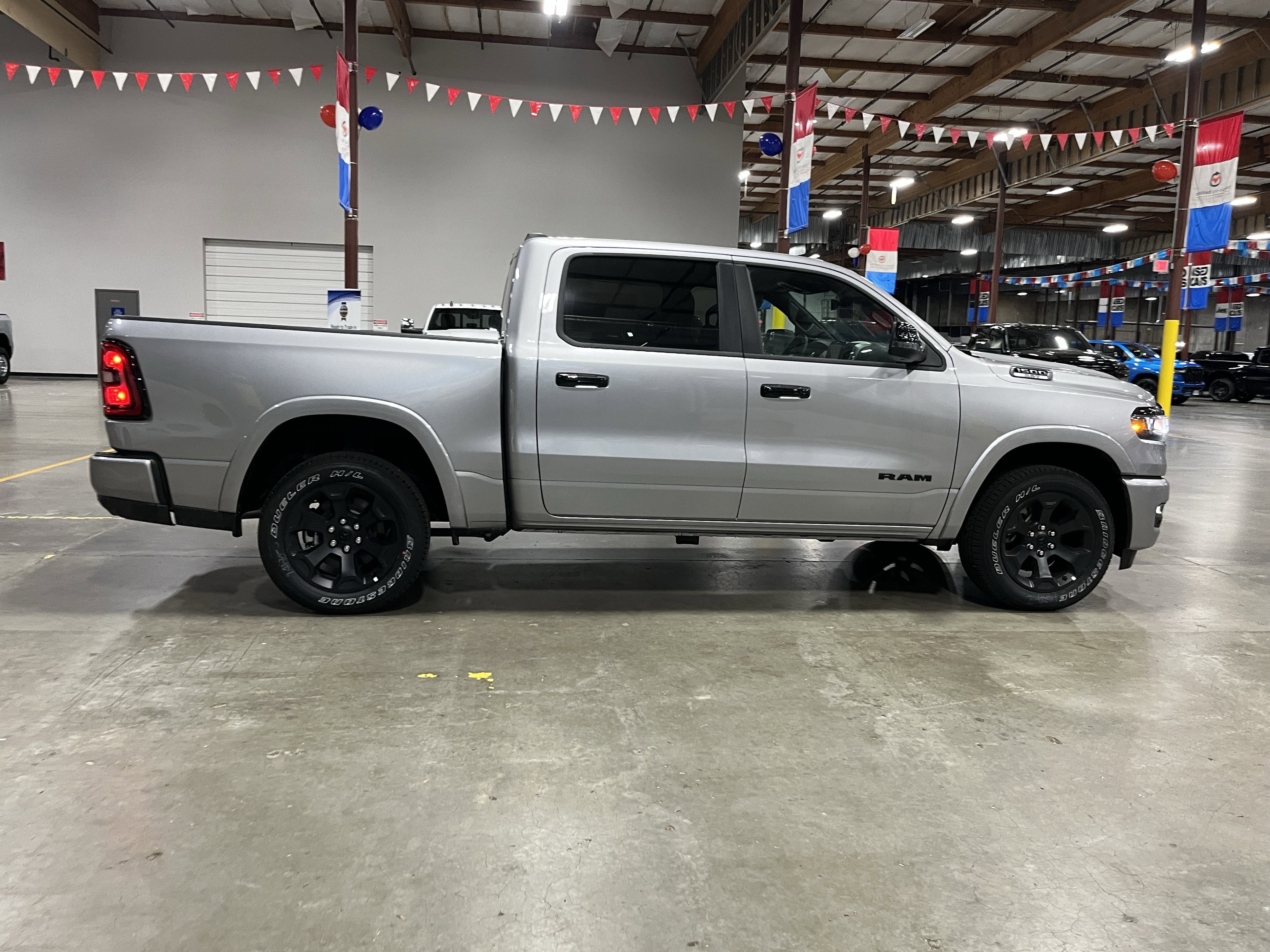 2025 RAM Ram 1500 RAM 1500 BIG HORN CREW CAB 4X4 5'7' BOX
