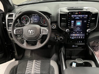 2025 RAM Ram 1500 RAM 1500 BIG HORN CREW CAB 4X4 5'7' BOX