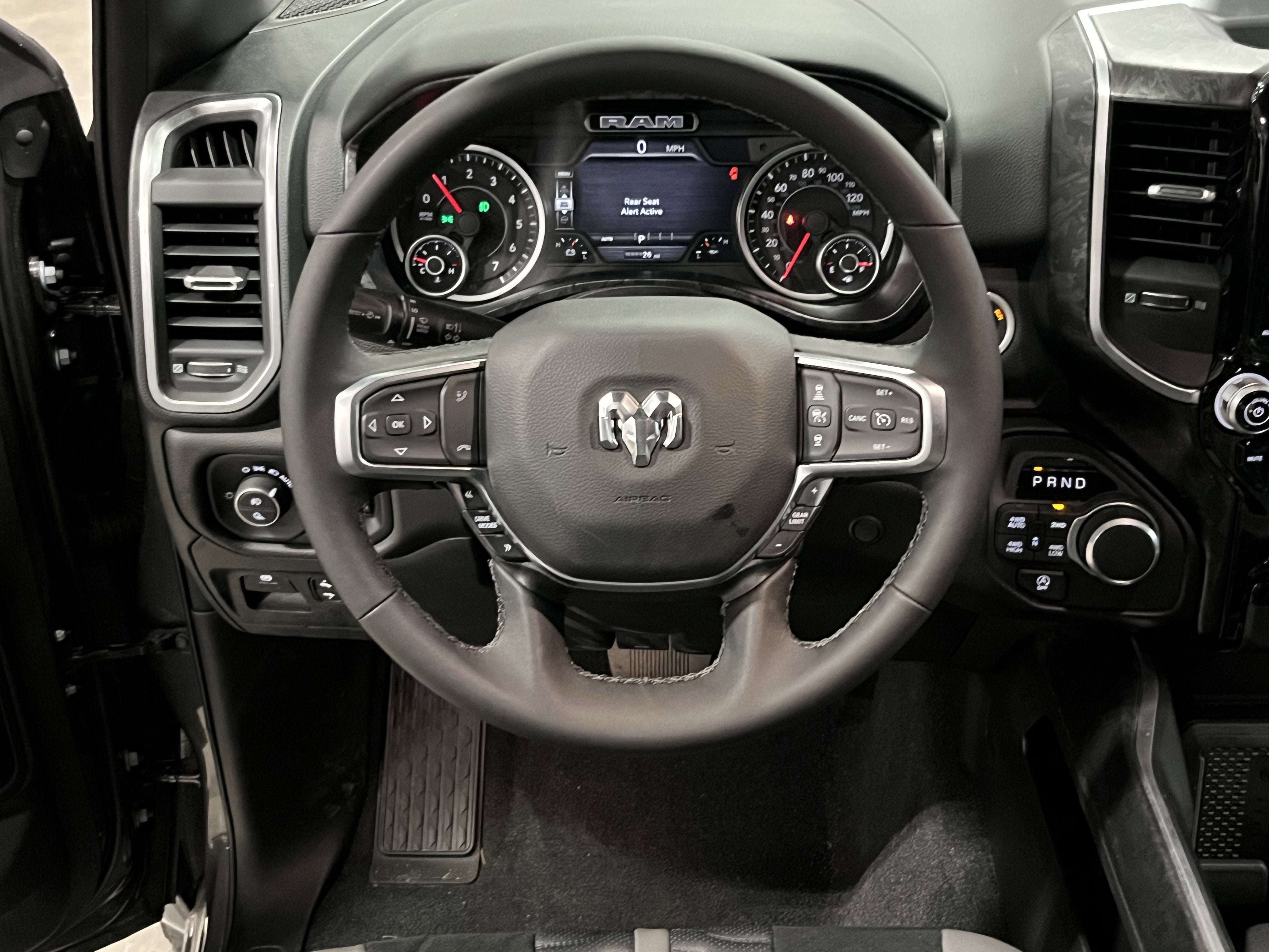 2025 RAM Ram 1500 RAM 1500 BIG HORN CREW CAB 4X4 5'7' BOX