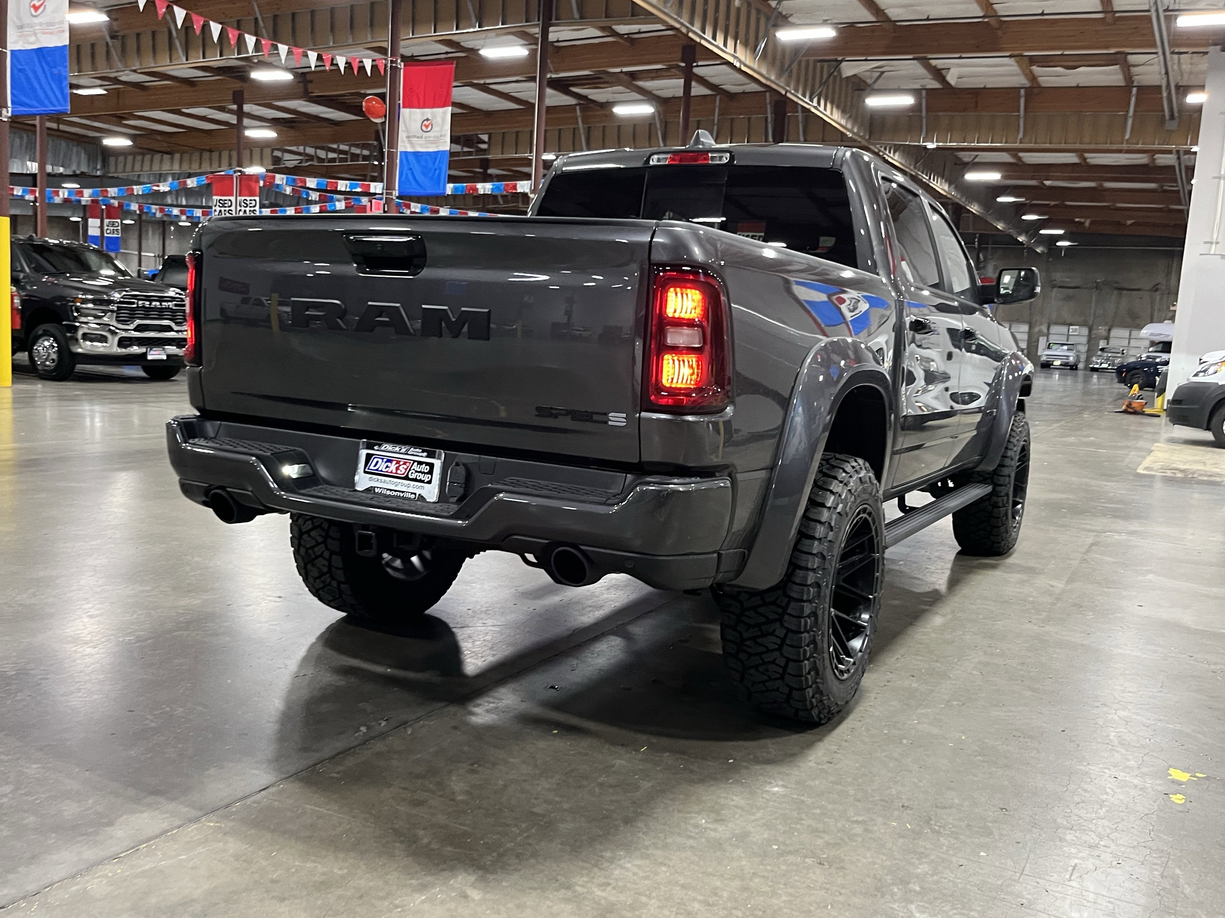 2025 RAM Ram 1500 RAM 1500 BIG HORN CREW CAB 4X4 5'7' BOX