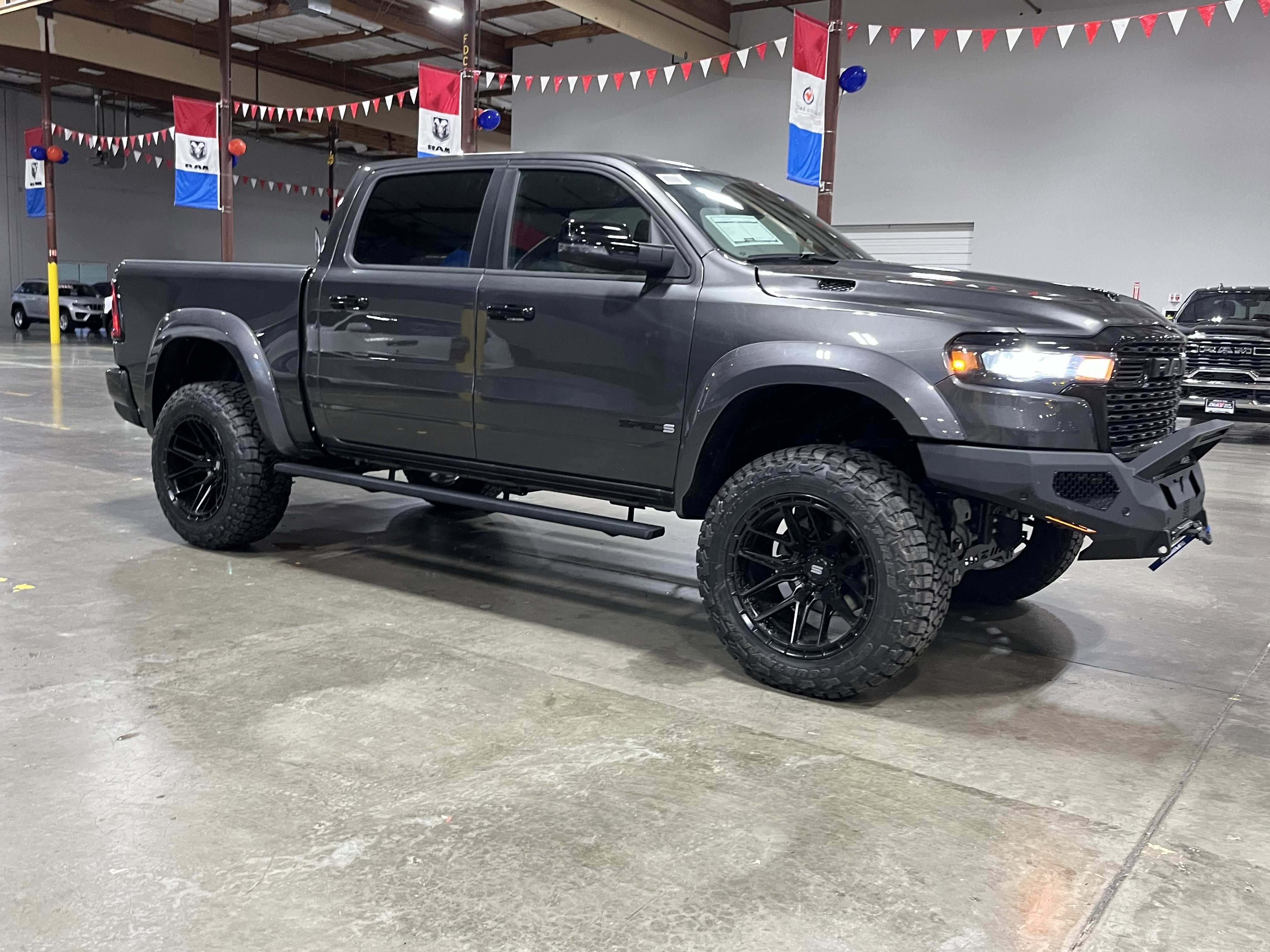 2025 RAM Ram 1500 RAM 1500 BIG HORN CREW CAB 4X4 5'7' BOX