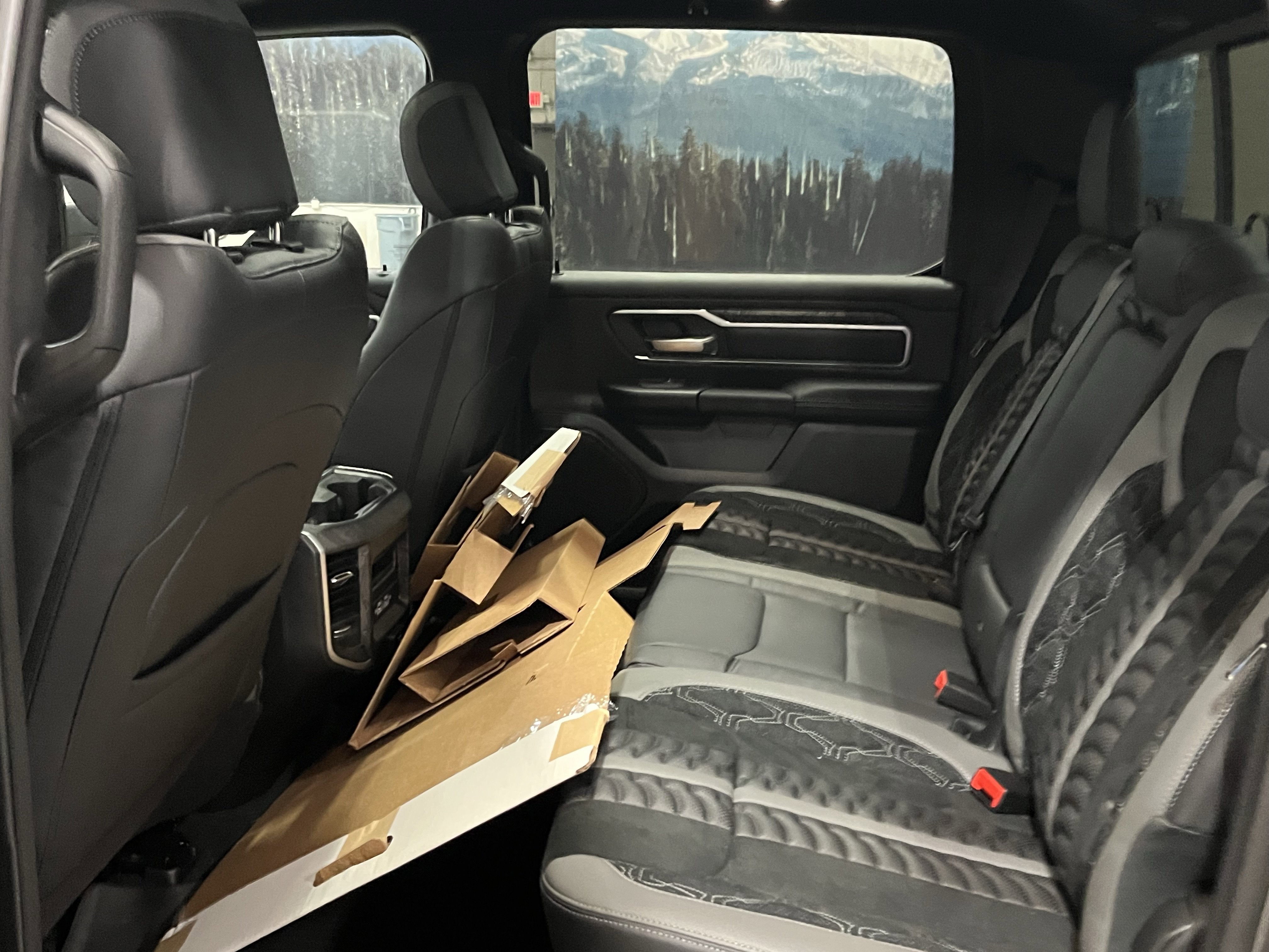 2025 RAM Ram 1500 RAM 1500 BIG HORN CREW CAB 4X4 5'7' BOX