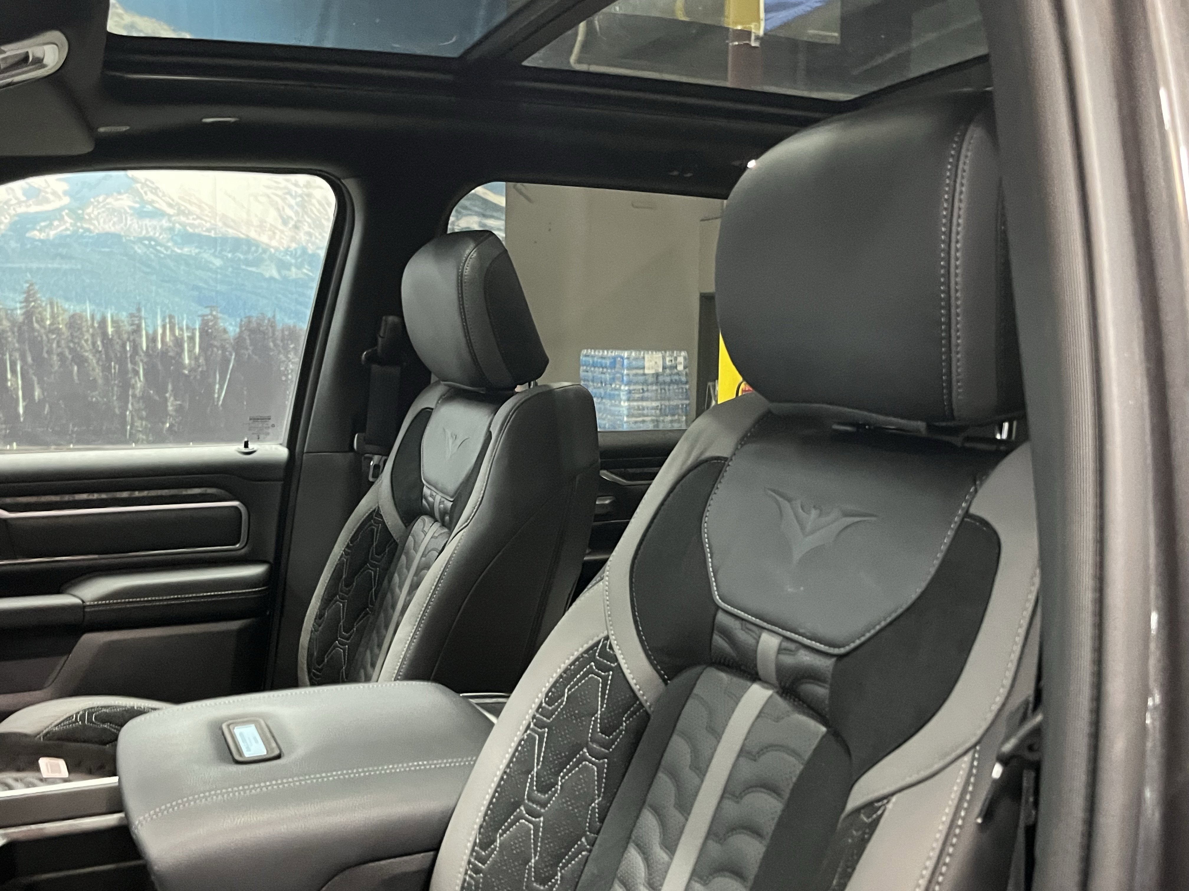 2025 RAM Ram 1500 RAM 1500 BIG HORN CREW CAB 4X4 5'7' BOX