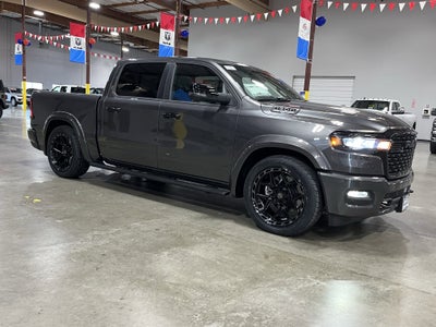 2025 RAM Ram 1500 RAM 1500 BIG HORN CREW CAB 4X4 5'7' BOX
