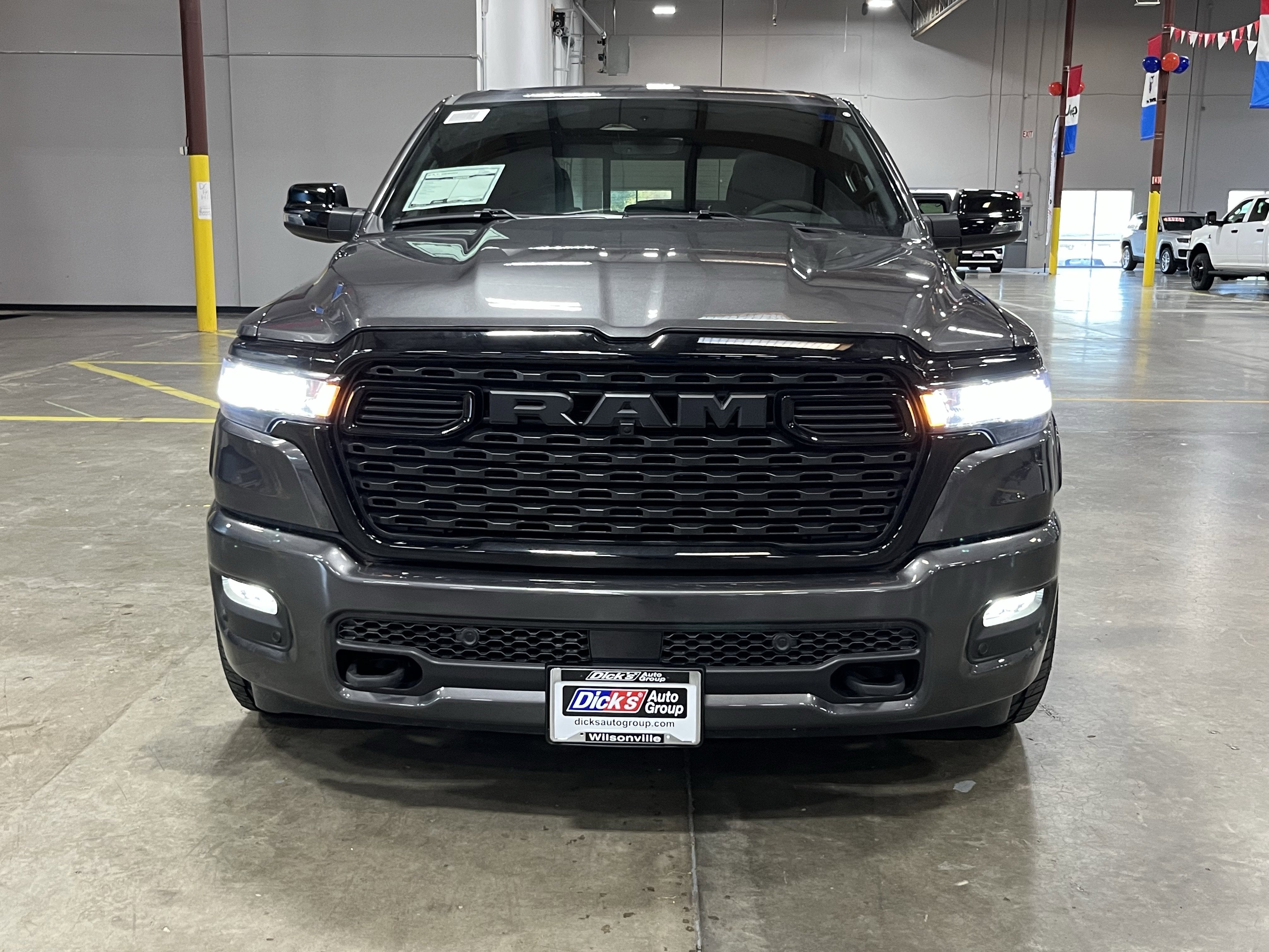 2025 RAM Ram 1500 RAM 1500 BIG HORN CREW CAB 4X4 5'7' BOX