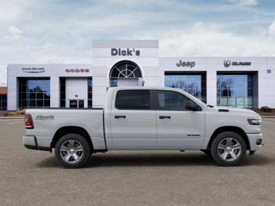 2026 RAM Ram 1500 RAM 1500 EXPRESS CREW CAB 4X4 5'7' BOX