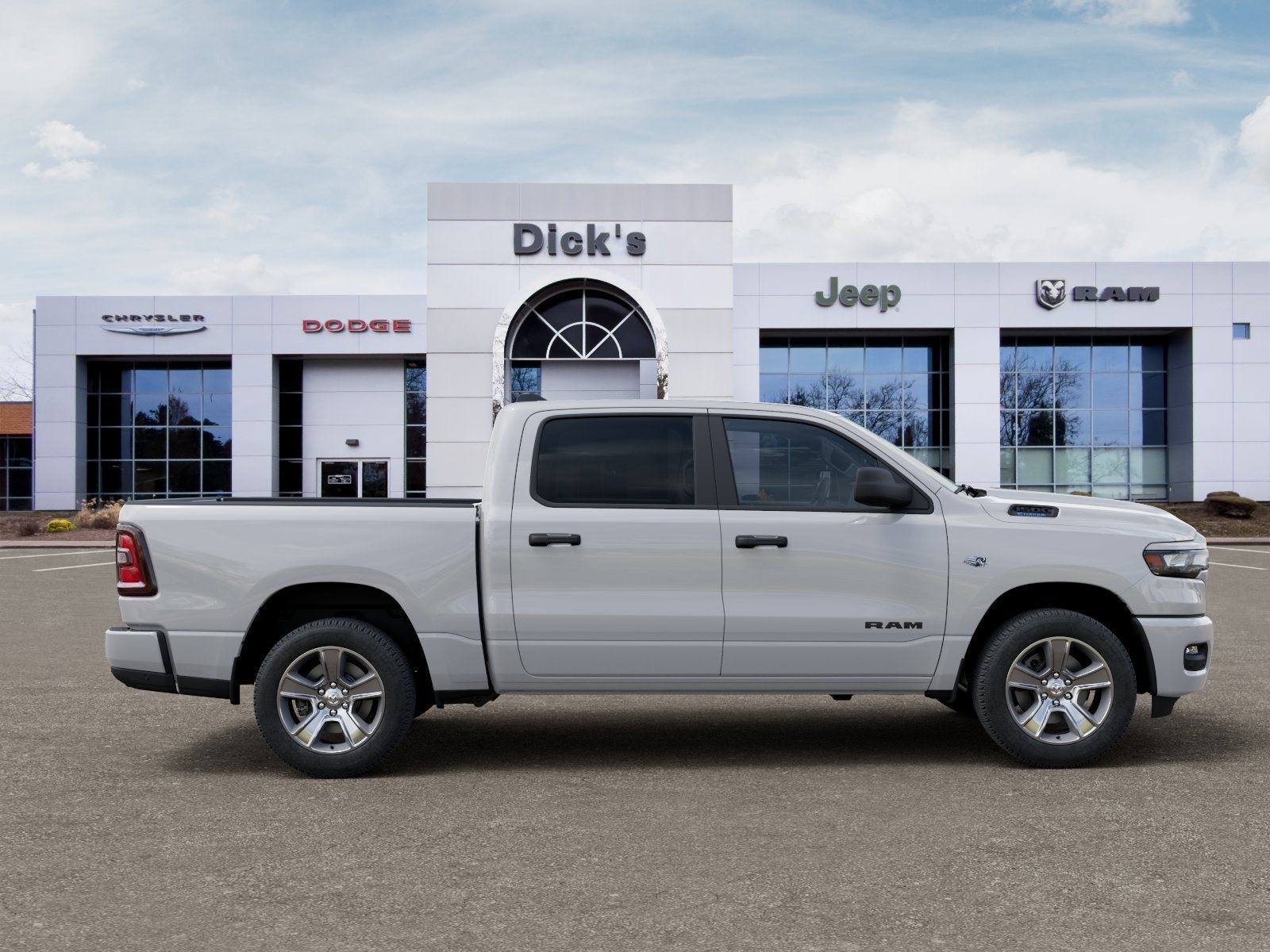 2026 RAM Ram 1500 RAM 1500 EXPRESS CREW CAB 4X4 5'7' BOX