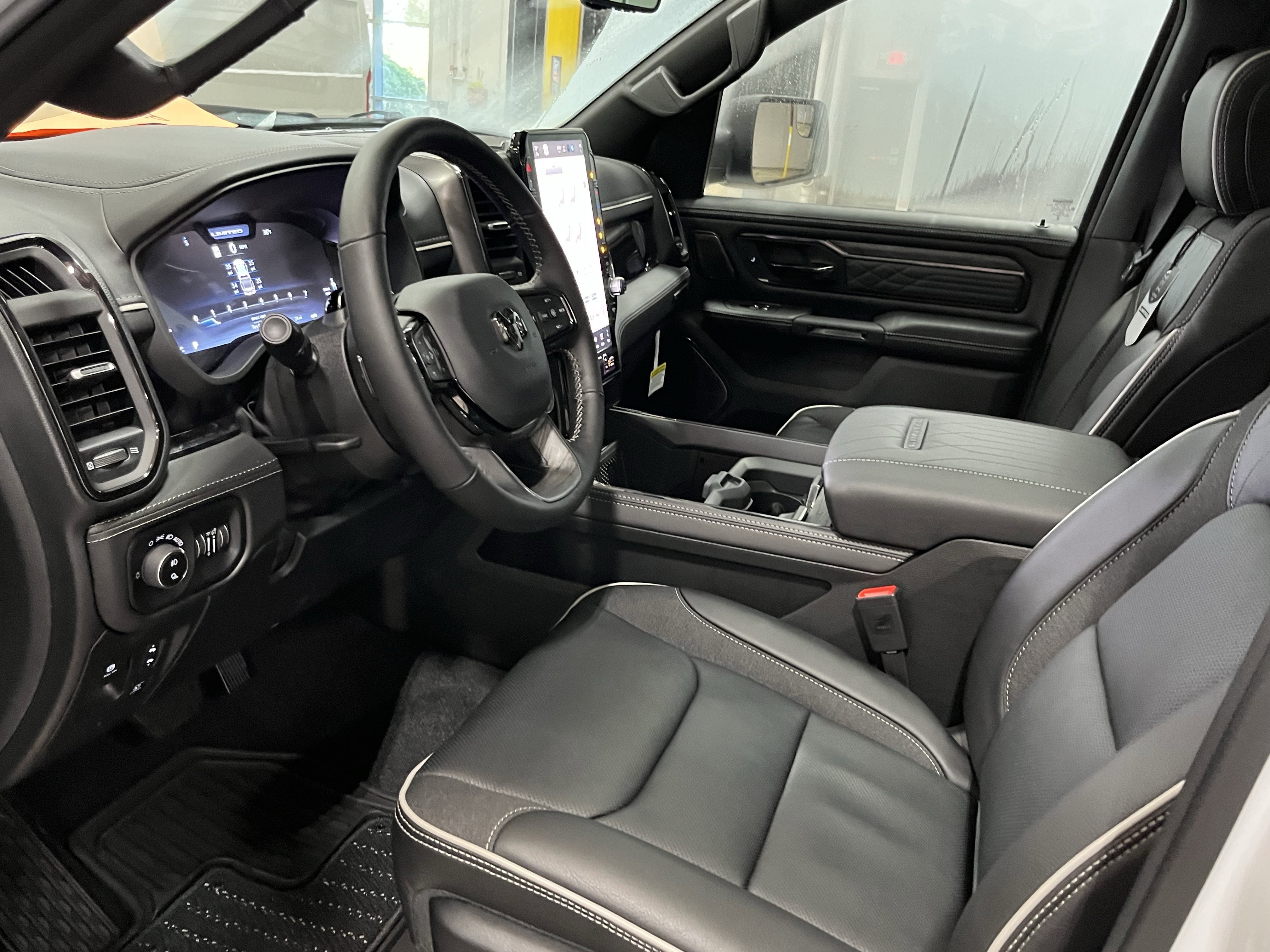 2026 RAM Ram 1500 RAM 1500 LIMITED CREW CAB 4X4 5'7' BOX