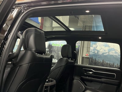 2025 RAM Ram 1500 RAM 1500 LARAMIE CREW CAB 4X4 5'7' BOX