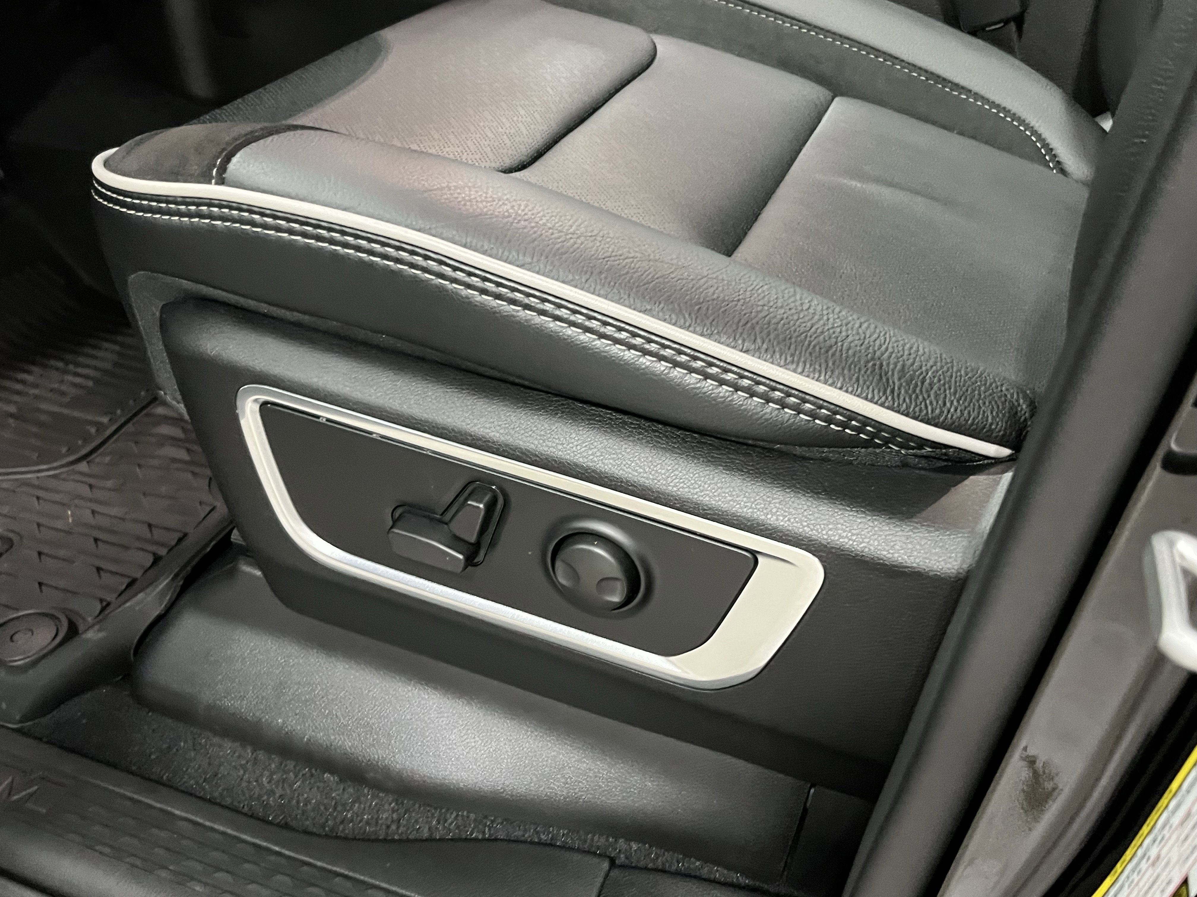 2025 RAM Ram 1500 RAM 1500 LARAMIE CREW CAB 4X4 5'7' BOX