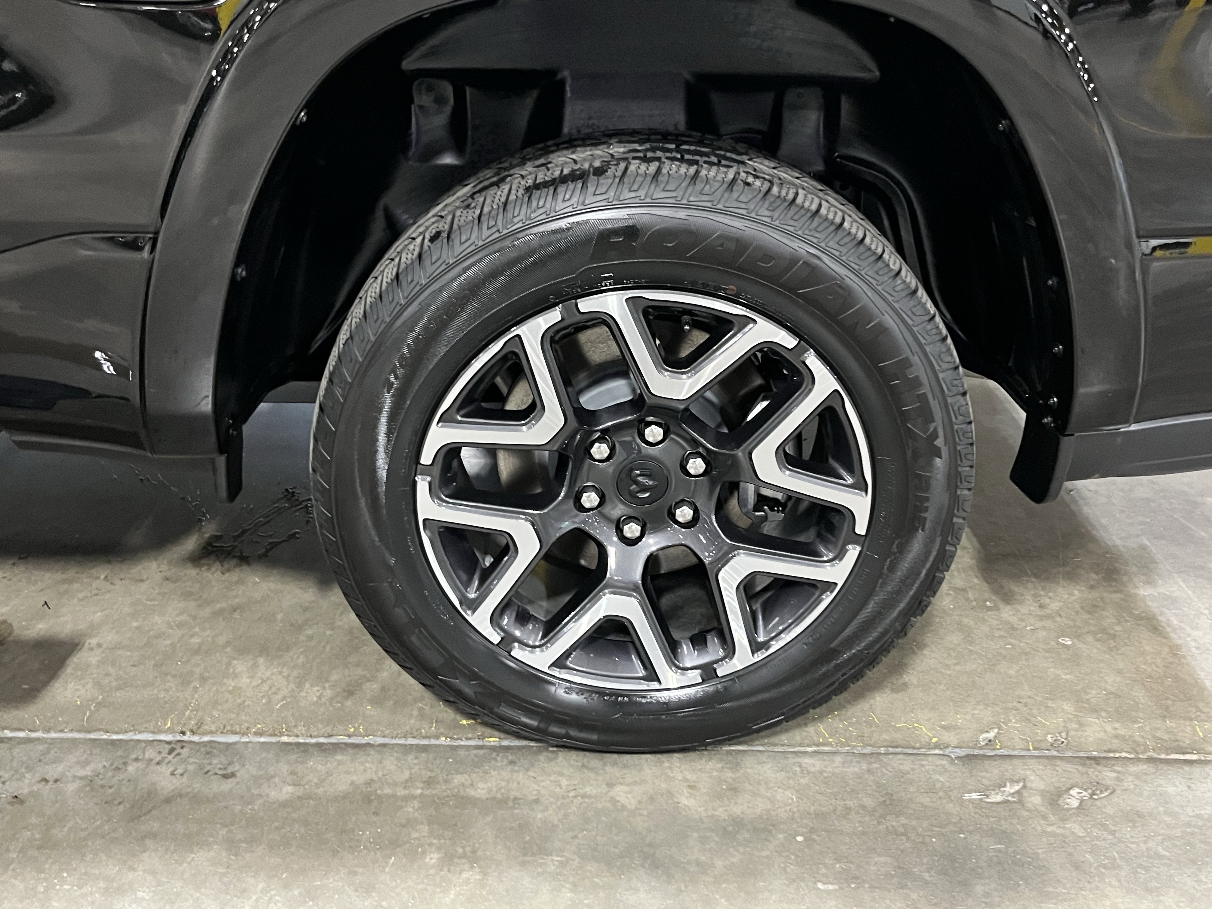 2025 RAM Ram 1500 RAM 1500 LARAMIE CREW CAB 4X4 5'7' BOX