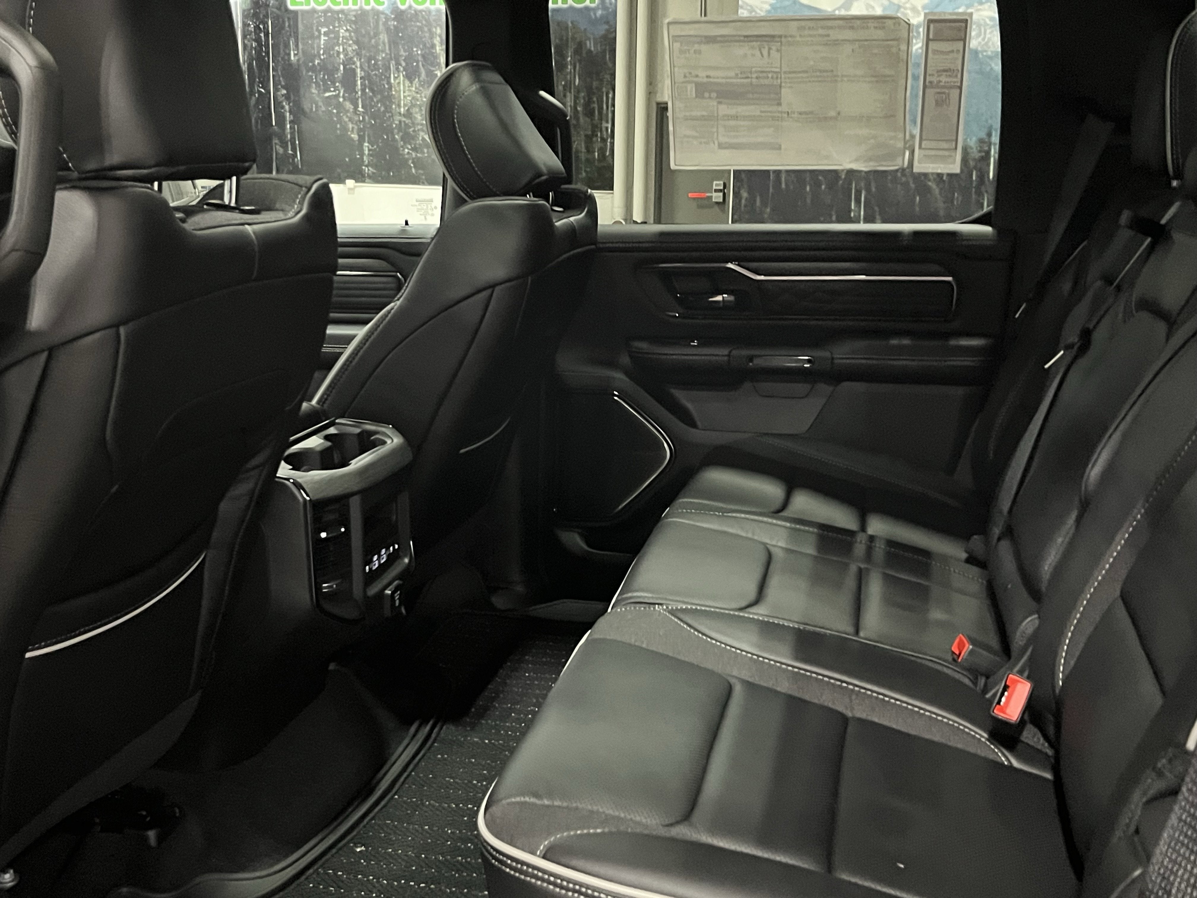 2026 RAM Ram 1500 RAM 1500 LIMITED CREW CAB 4X4 6'4' BOX