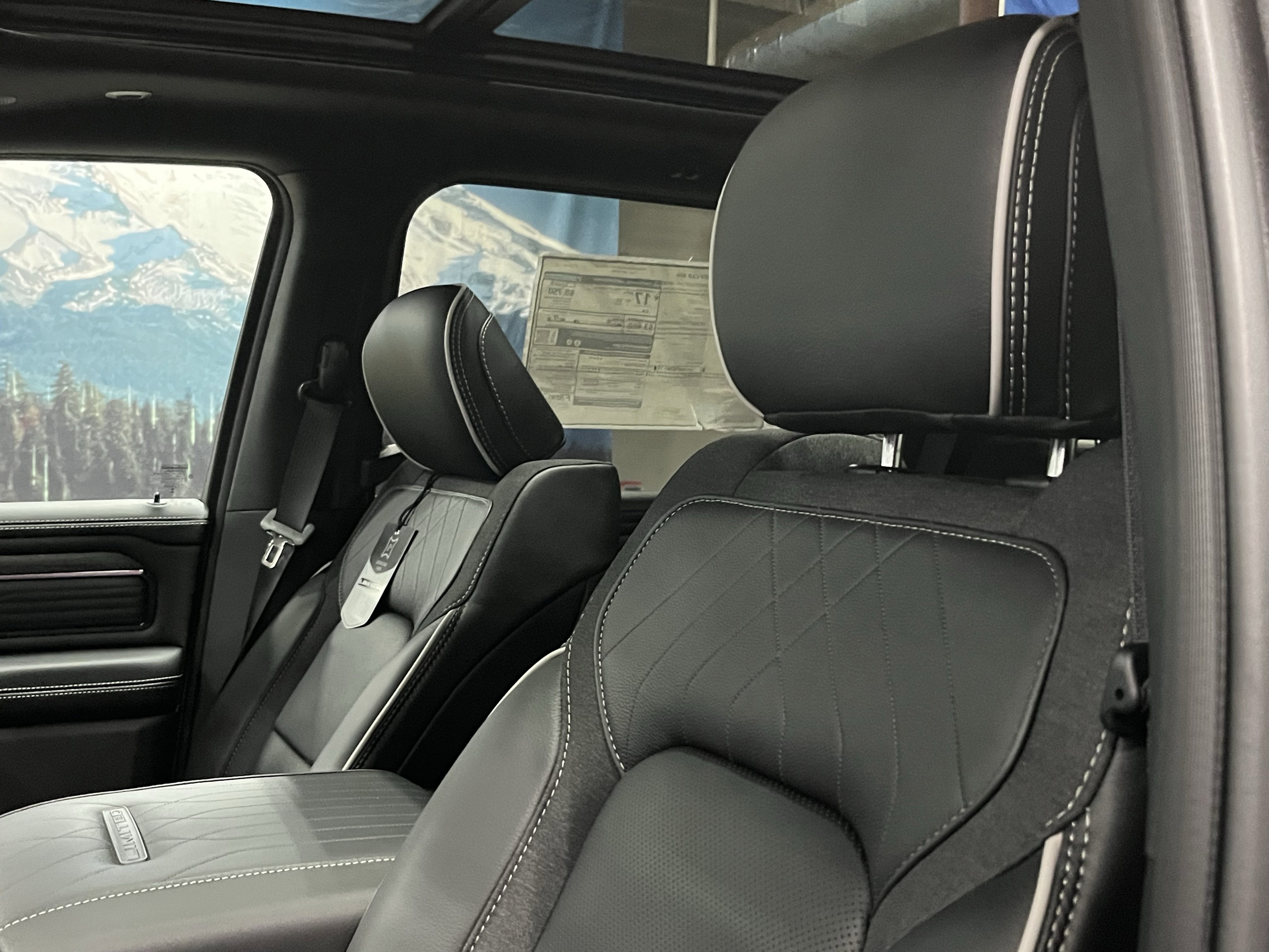 2026 RAM Ram 1500 RAM 1500 LIMITED CREW CAB 4X4 6'4' BOX