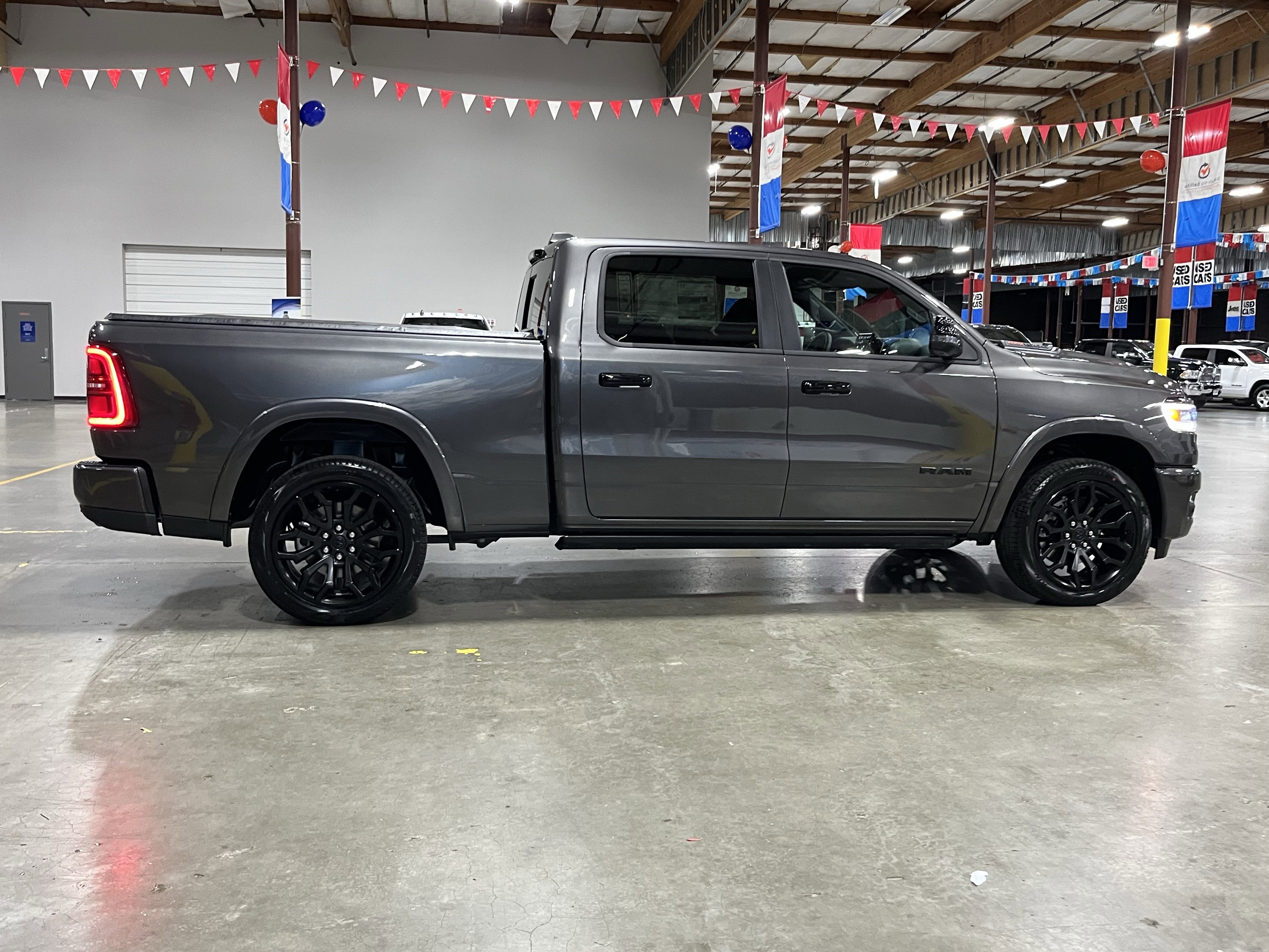 2026 RAM Ram 1500 RAM 1500 LIMITED CREW CAB 4X4 6'4' BOX
