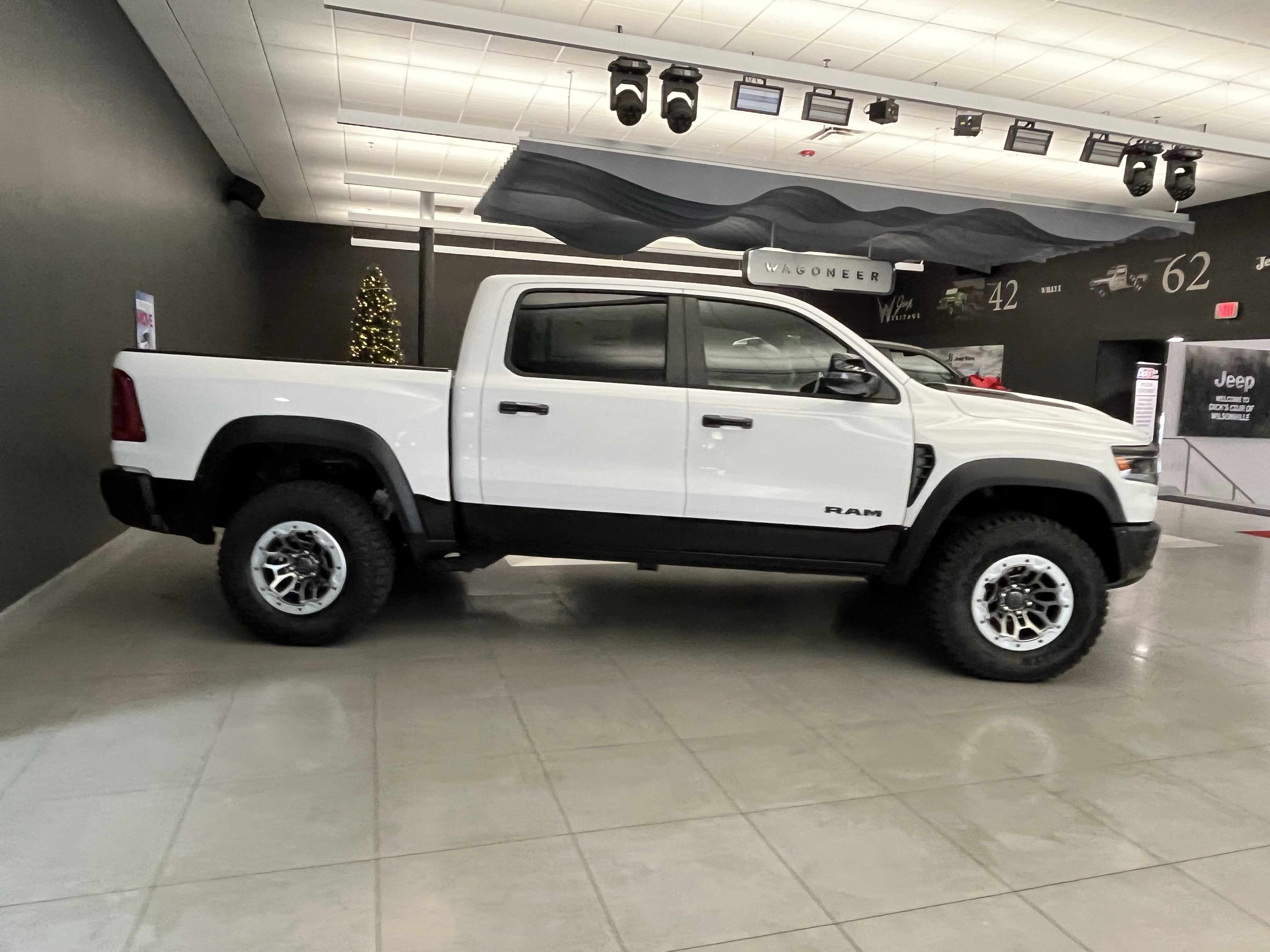 2026 RAM Ram 1500 RAM 1500 RHO CREW CAB 4X4 5'7' BOX