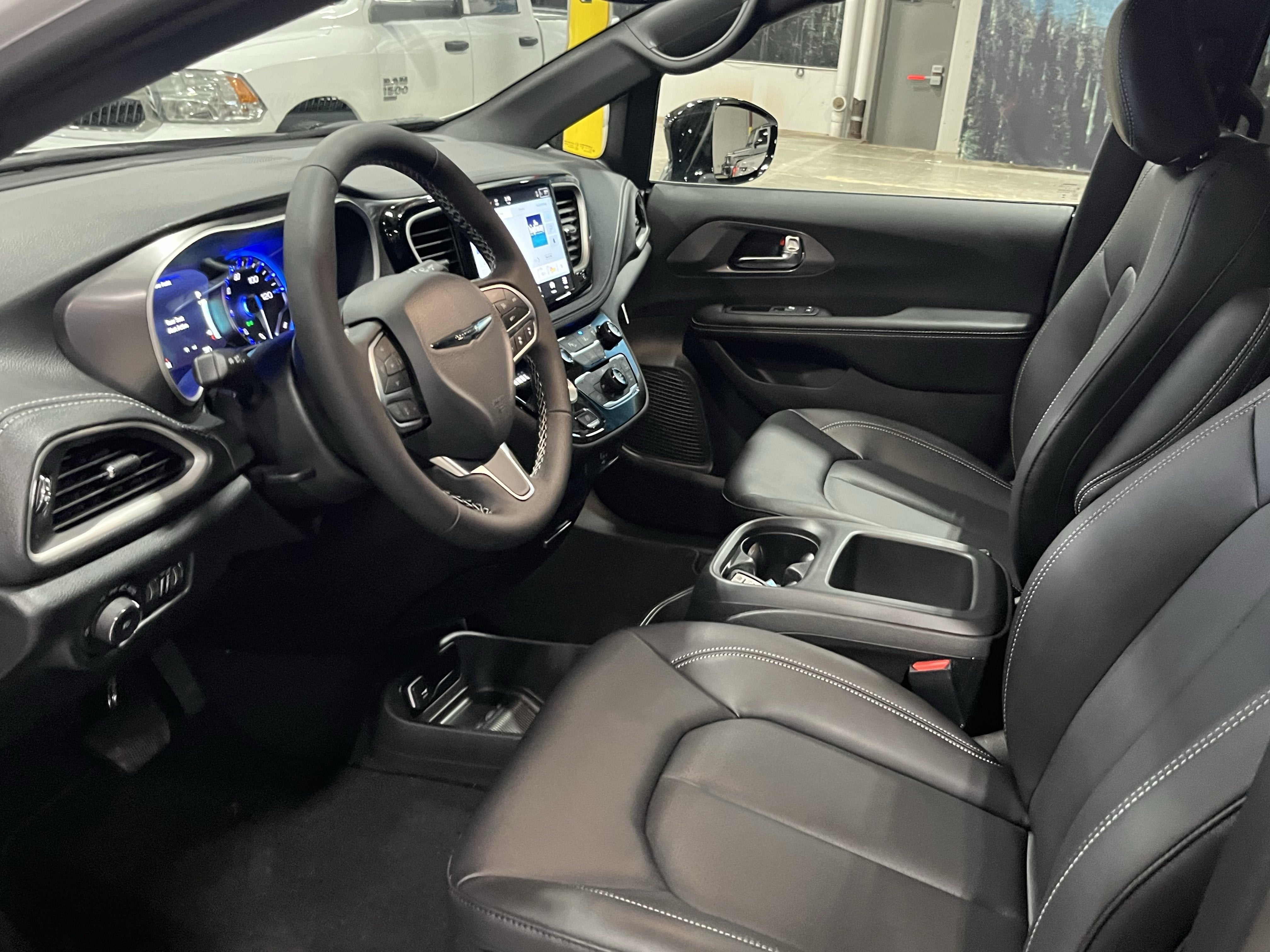 2026 Chrysler Pacifica PACIFICA SELECT