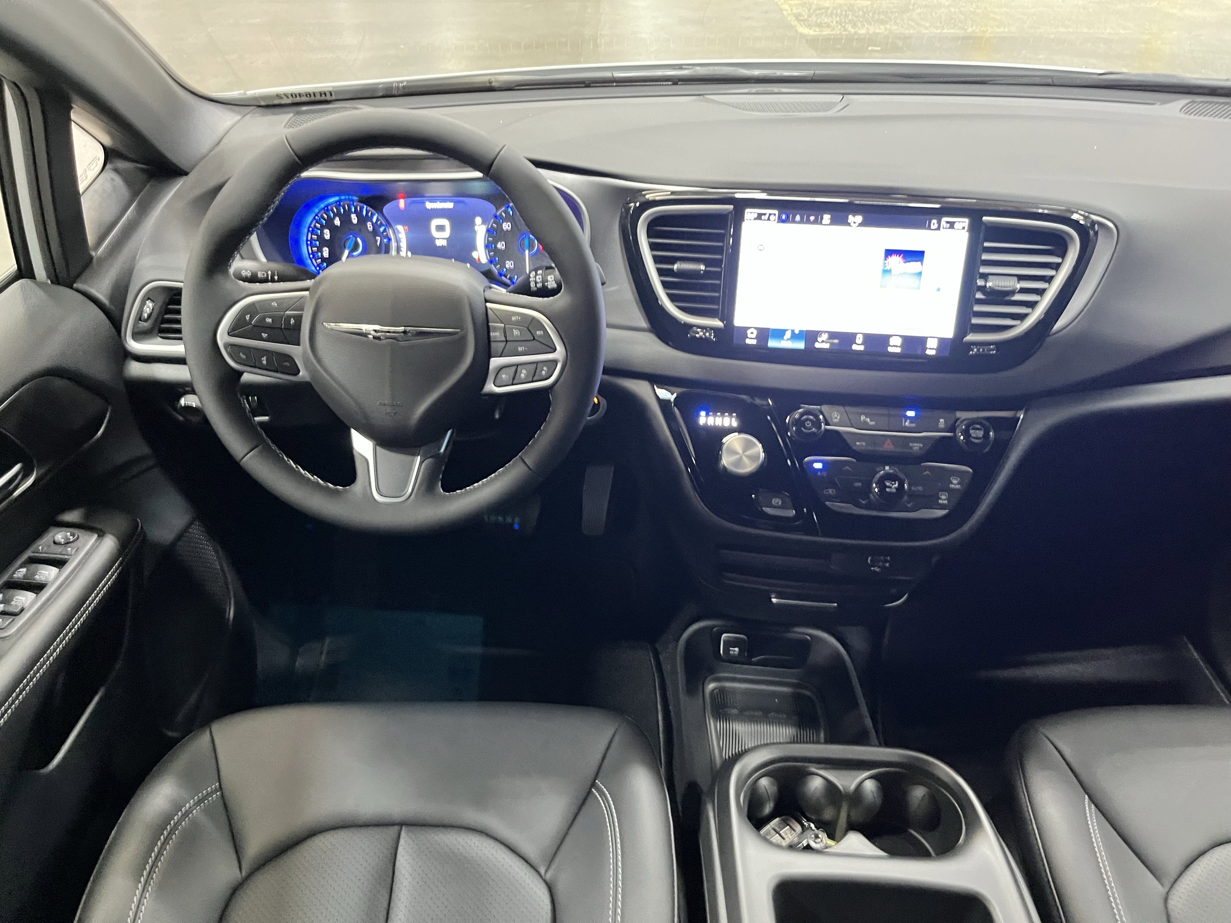 2026 Chrysler Voyager VOYAGER LX