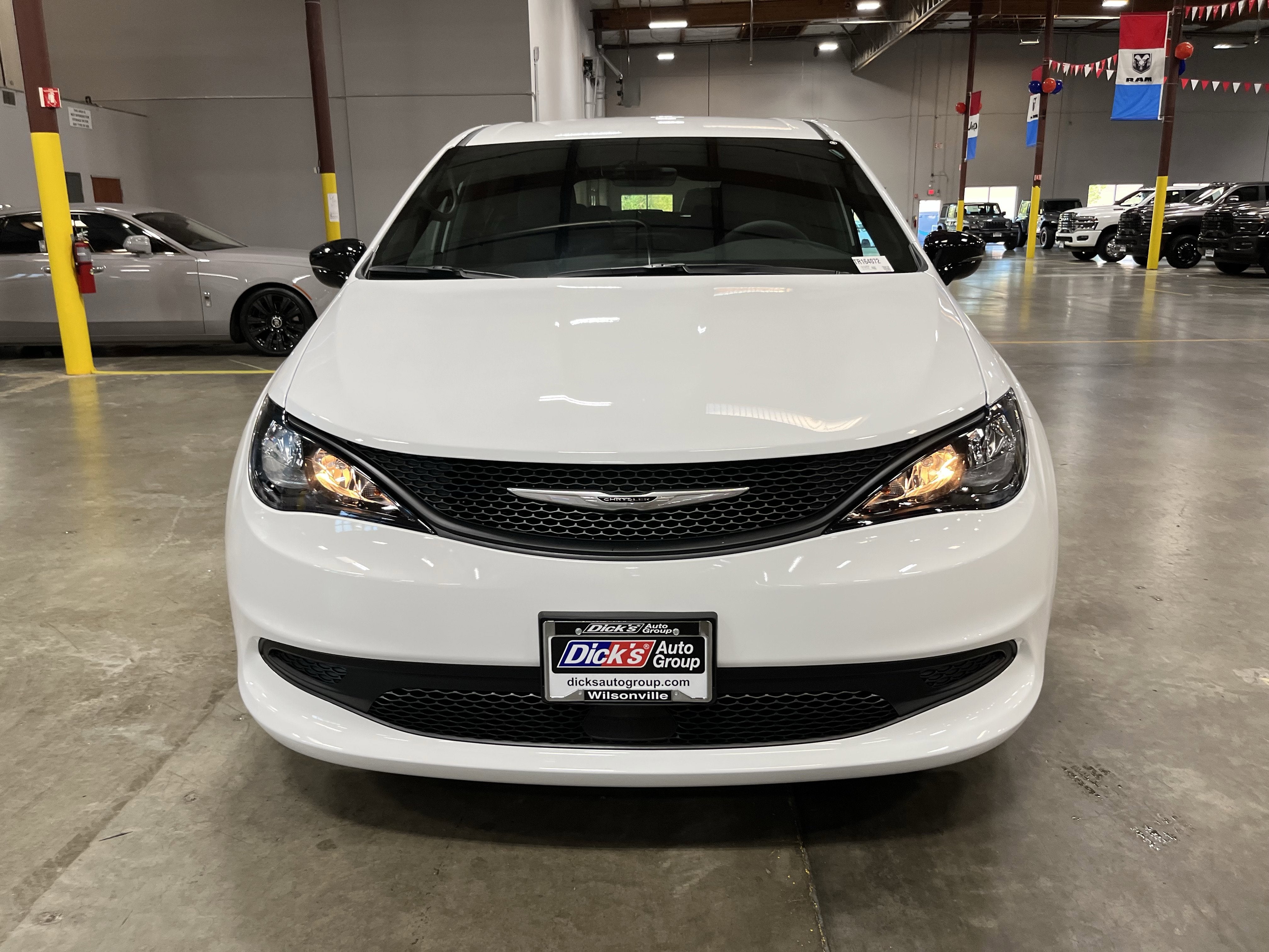 2026 Chrysler Voyager VOYAGER LX