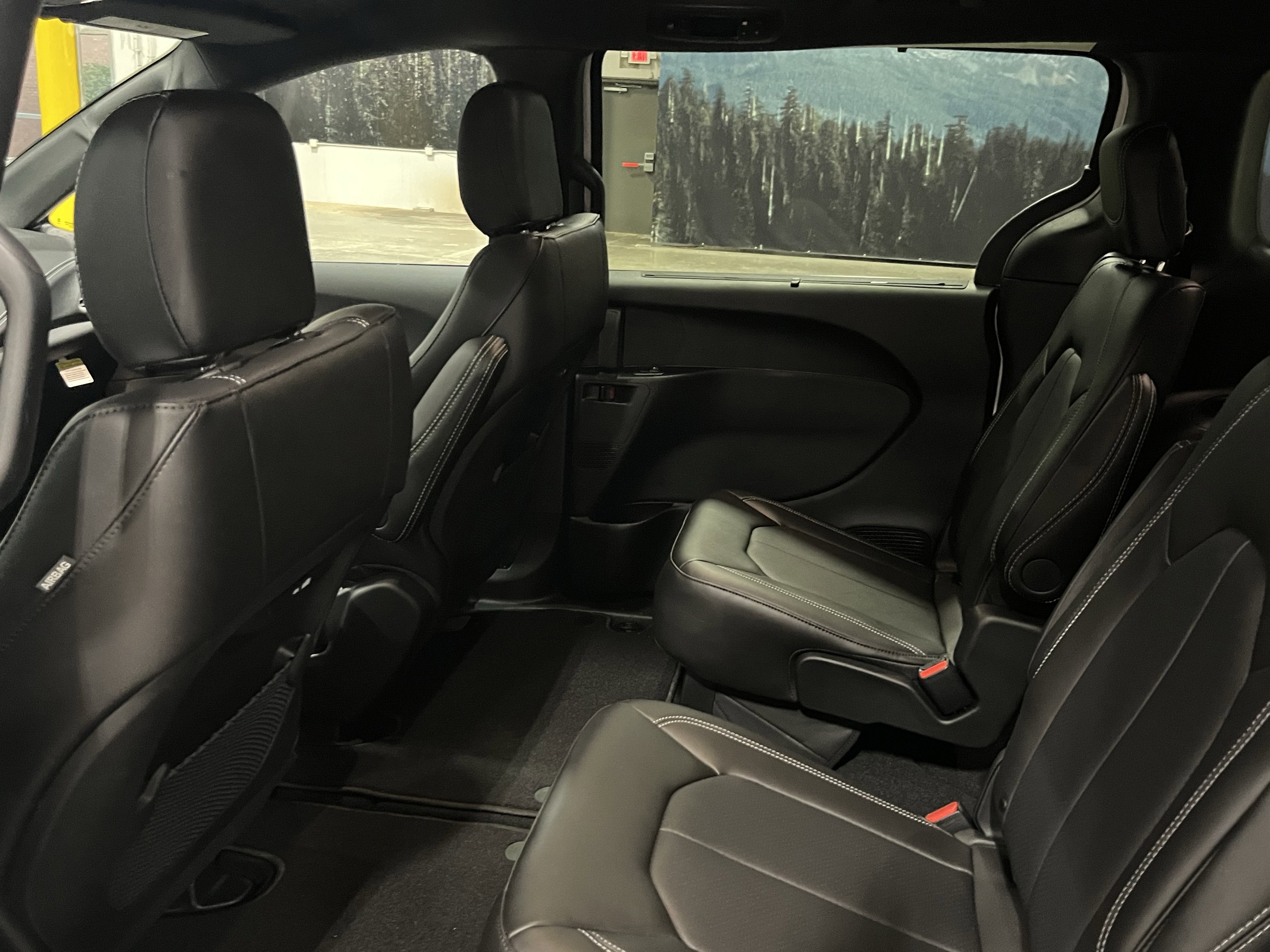 2026 Chrysler Pacifica PACIFICA SELECT AWD