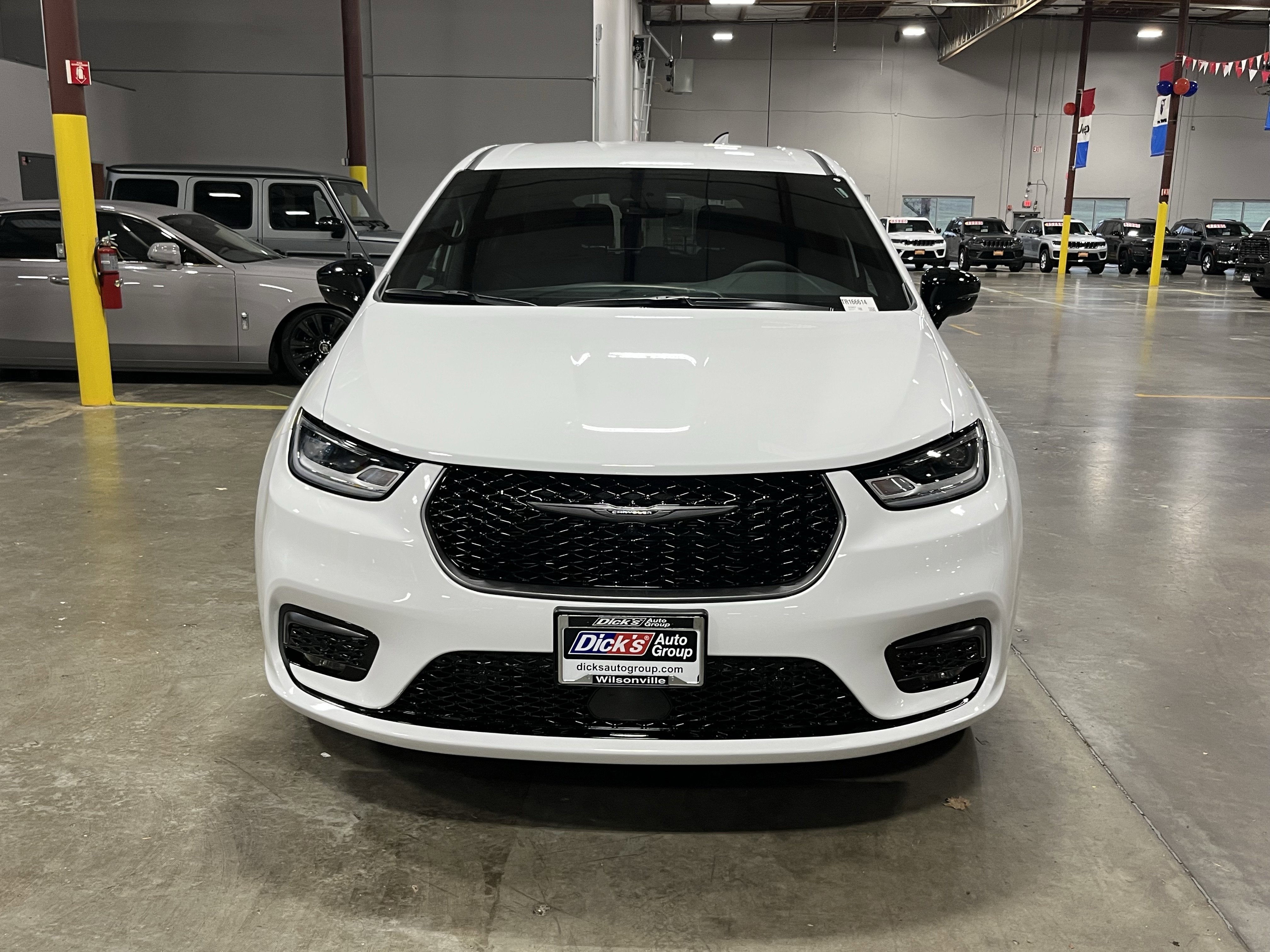 2026 Chrysler Pacifica PACIFICA SELECT AWD