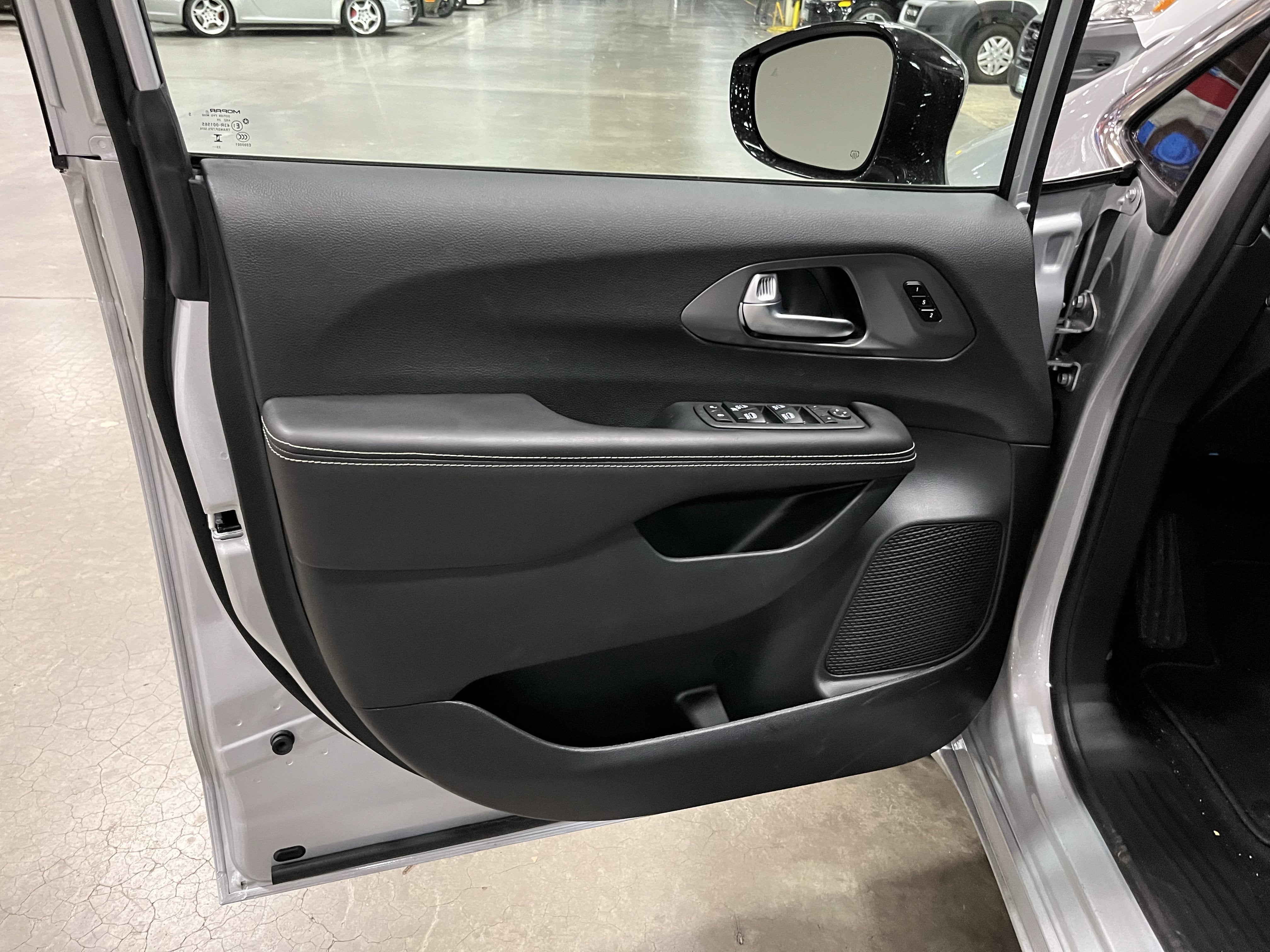2026 Chrysler Pacifica PACIFICA SELECT AWD