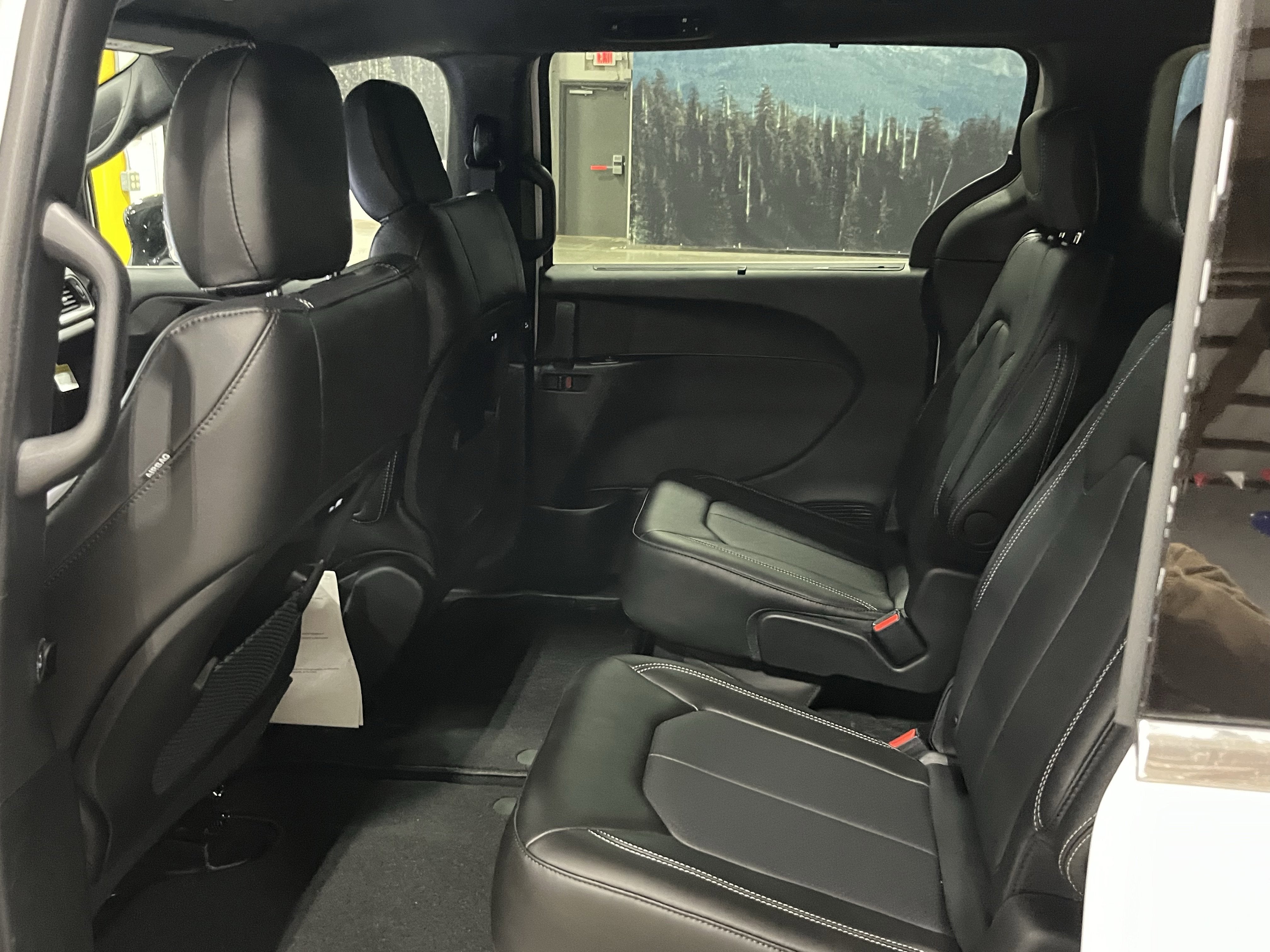 2026 Chrysler Pacifica PACIFICA SELECT AWD