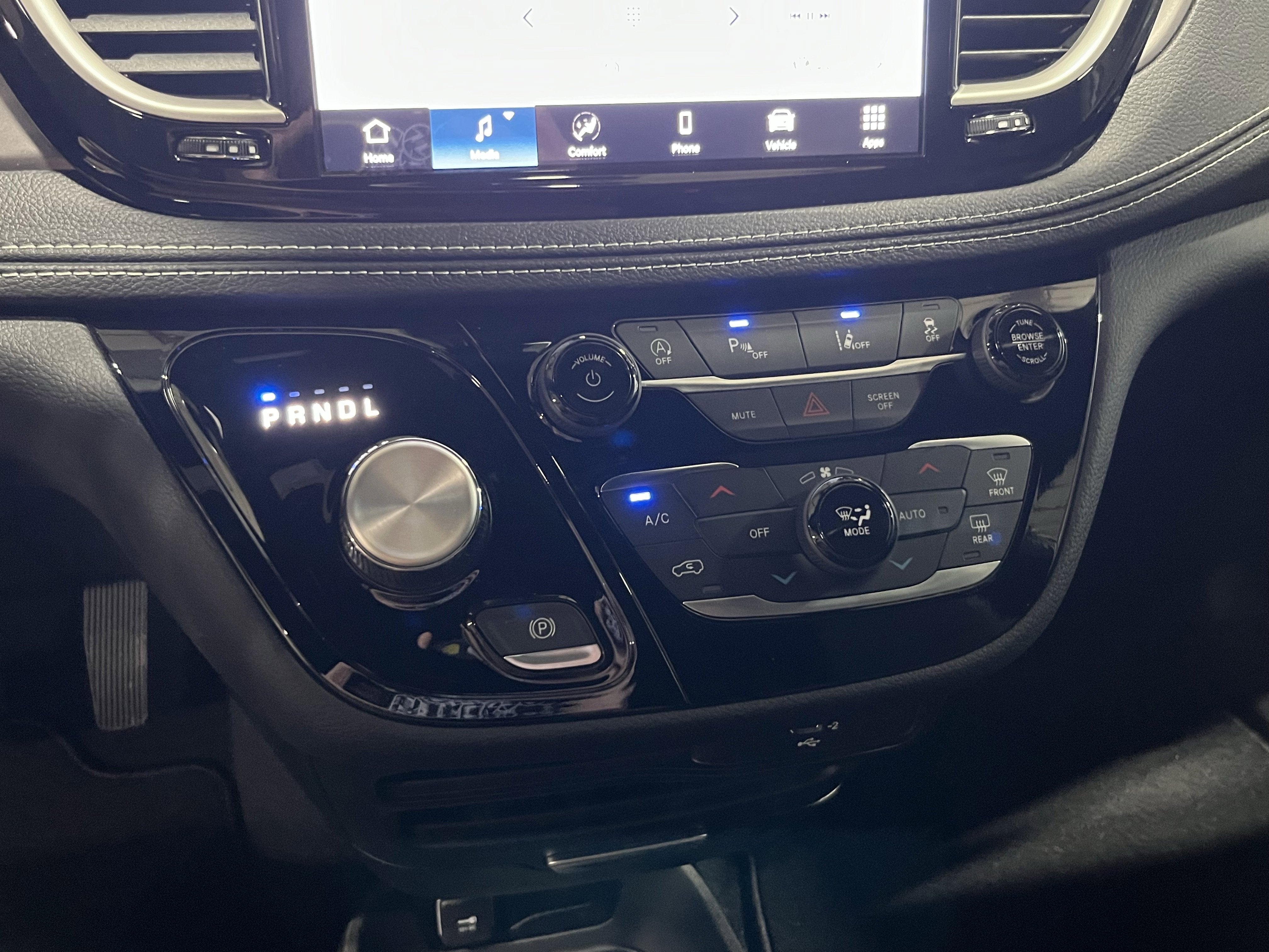 2026 Chrysler Pacifica PACIFICA SELECT AWD