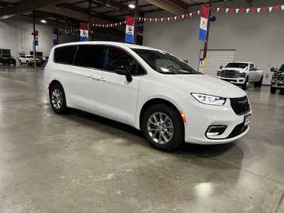 2026 Chrysler Pacifica PACIFICA SELECT AWD