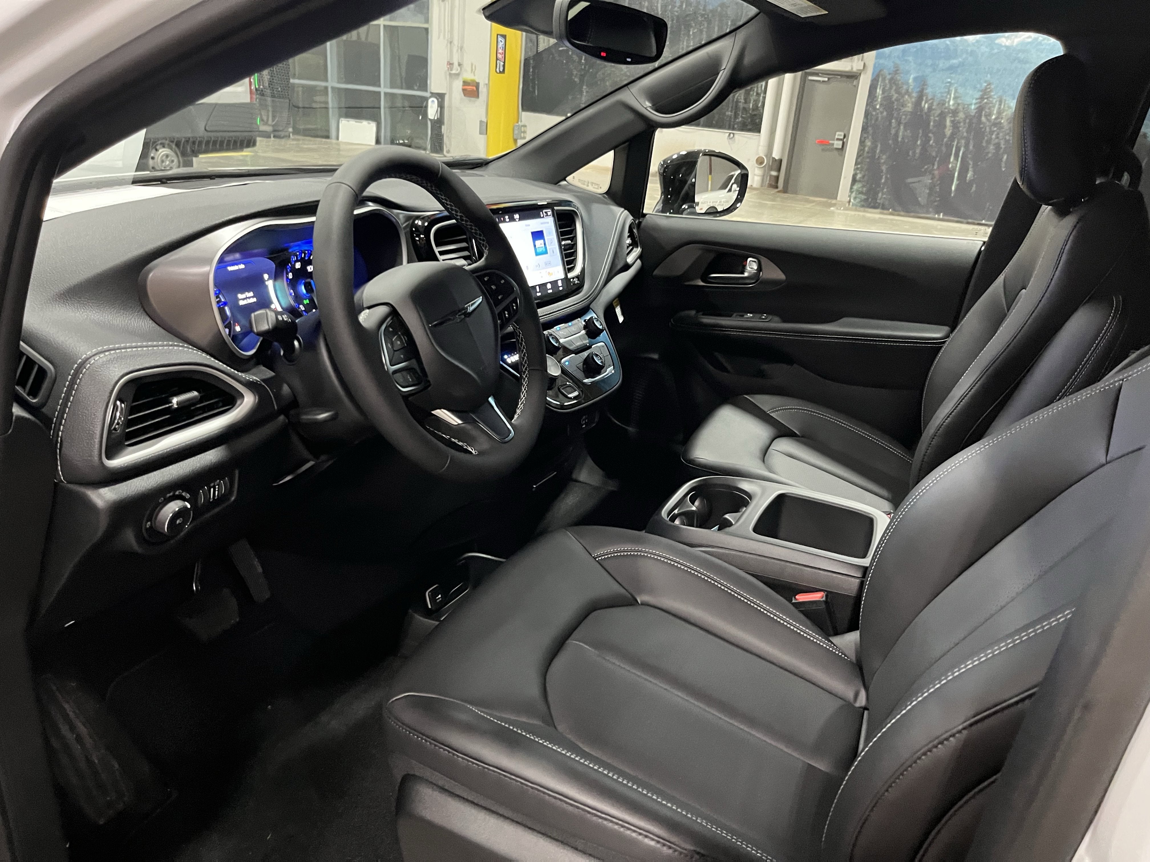 2026 Chrysler Pacifica PACIFICA SELECT AWD